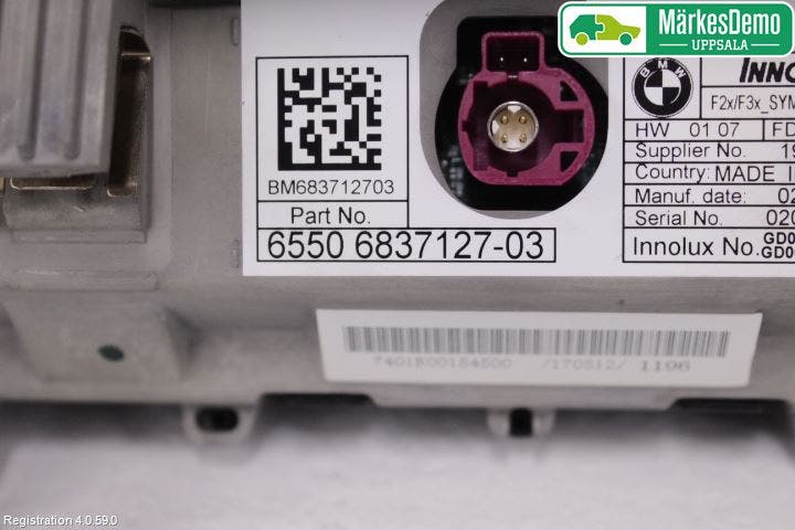 BMW 3 F30/F31/F80 12-19 Bildskärm