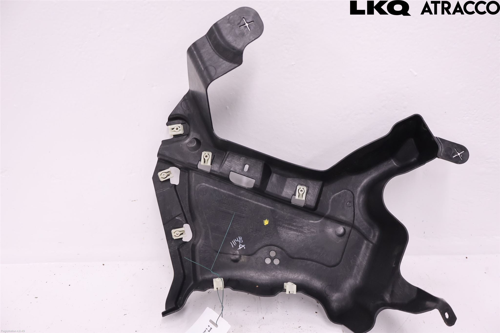 BMW 2 G42 22- Hasplåt Plåt-Plast