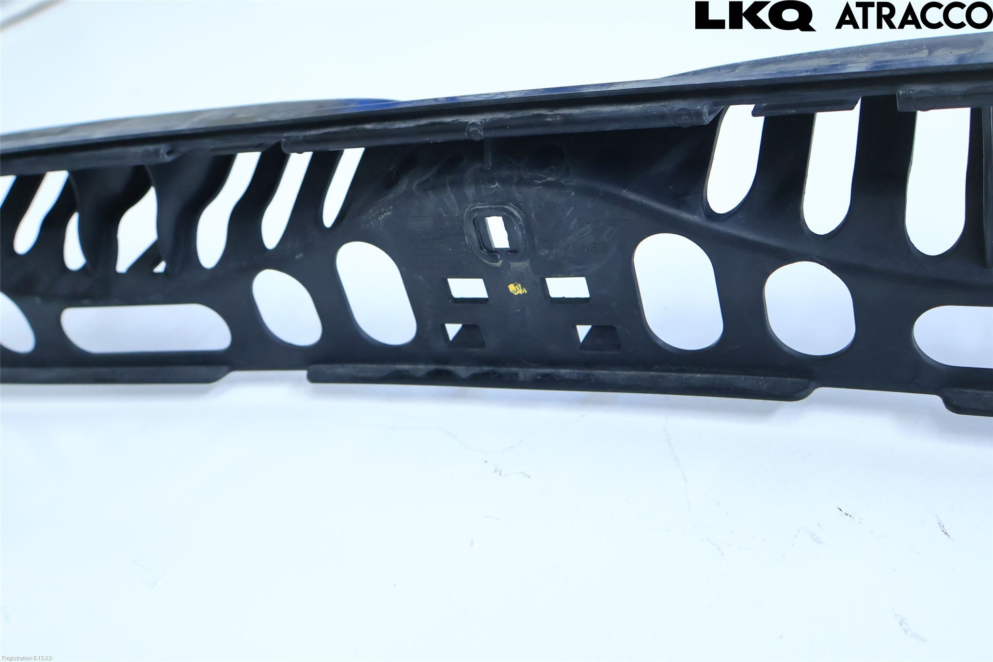 BMW 5 F10/F11/F18 09-17 Stötfångardel Bak Mitt