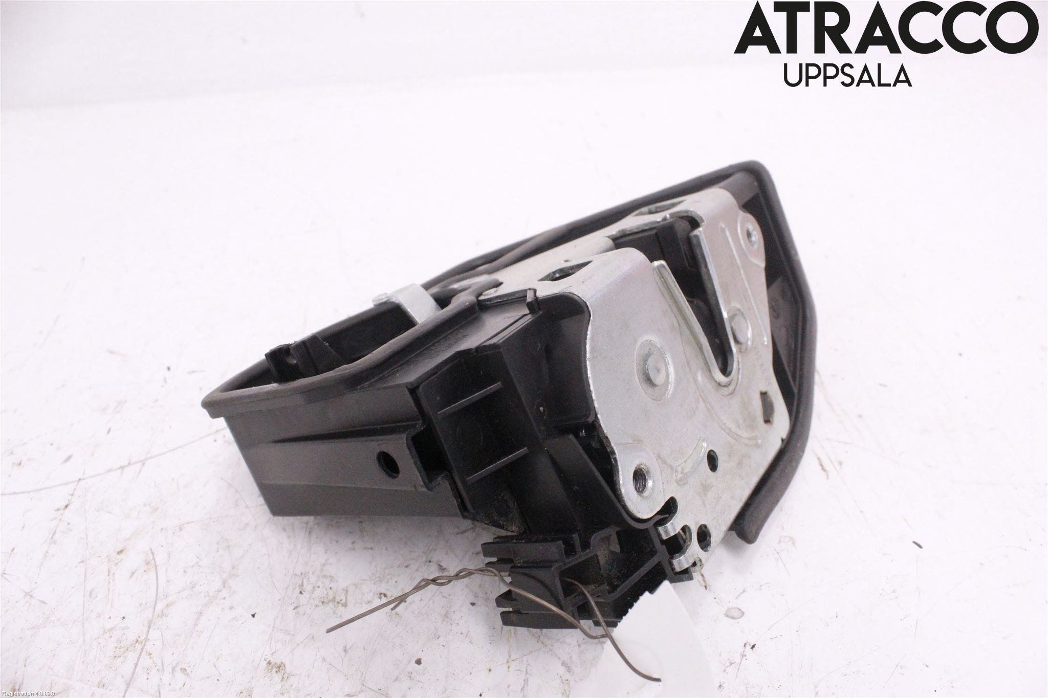 BMW 1 F20/F21 11-19 Låskista-Dörrlås