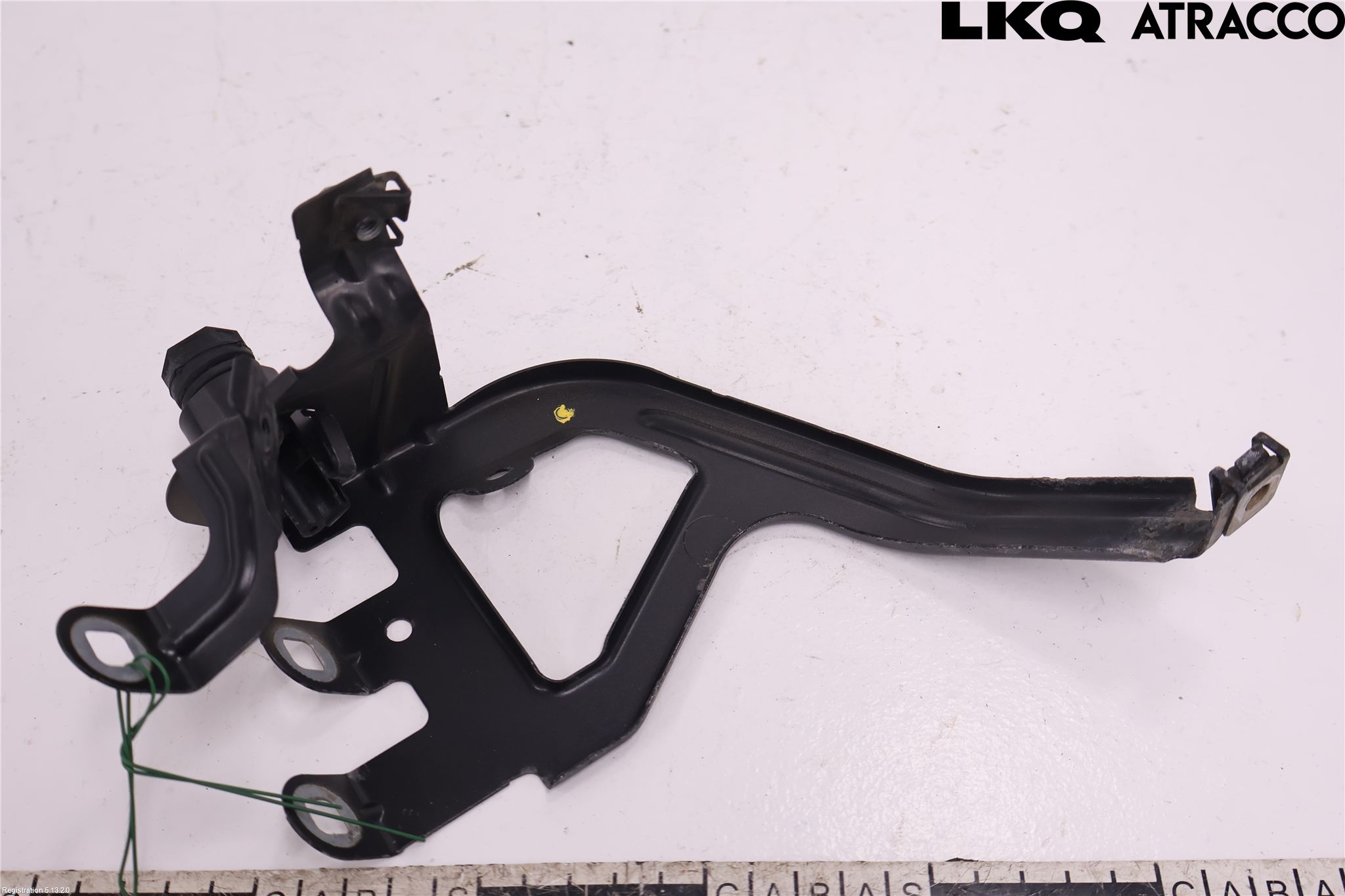 BMW 5 F10/F11/F18 09-17 Skärmfäste Fram Vä
