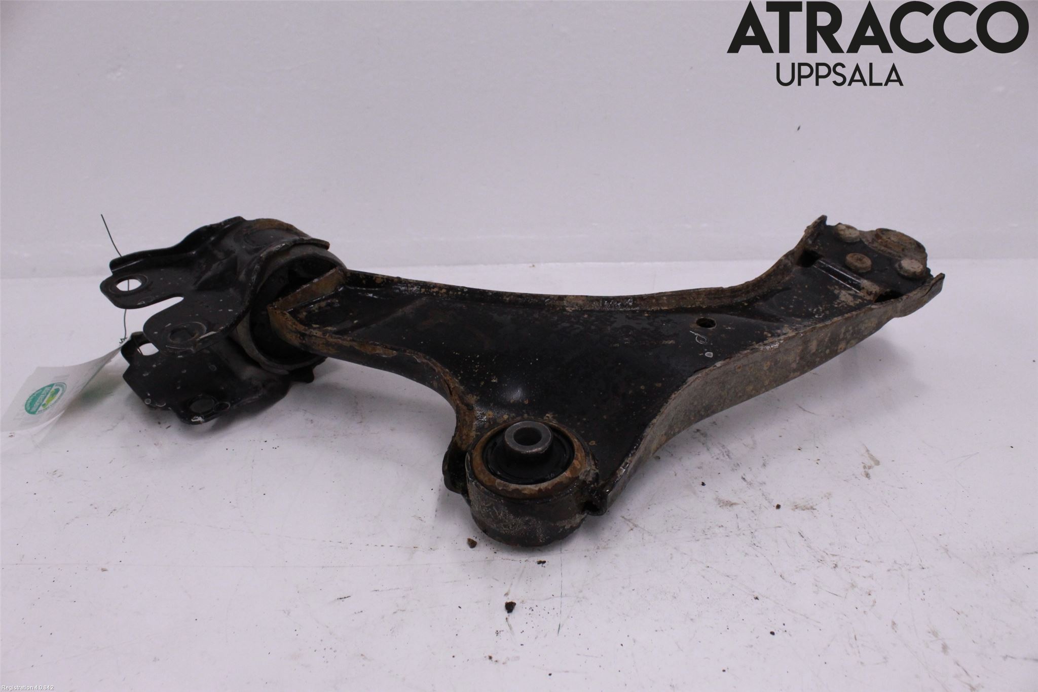 Volvo V70 08-13 Bärarm Fram Undre Hö