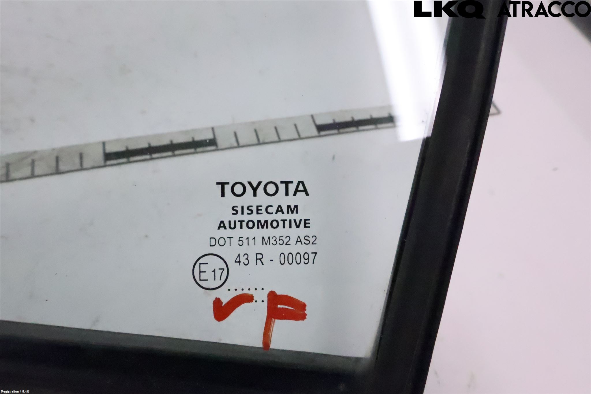 Toyota YARIS XP130 15-20 Dörruta Fram Lilla Vä