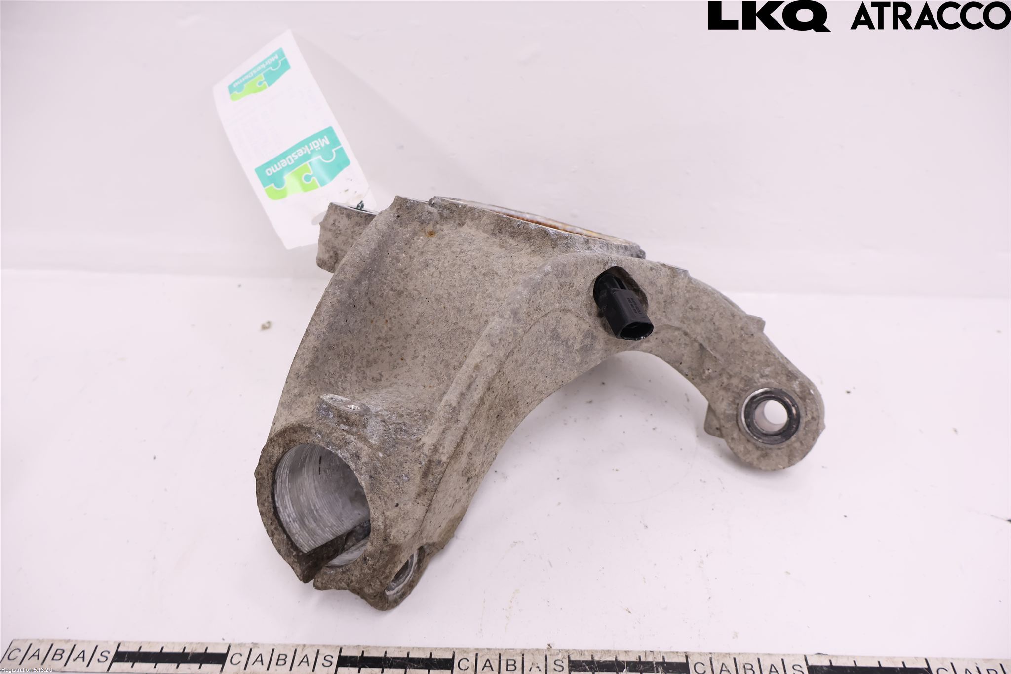 Volkswagen VW PASSAT 11-14 Styrspindel Lagerhus Hö