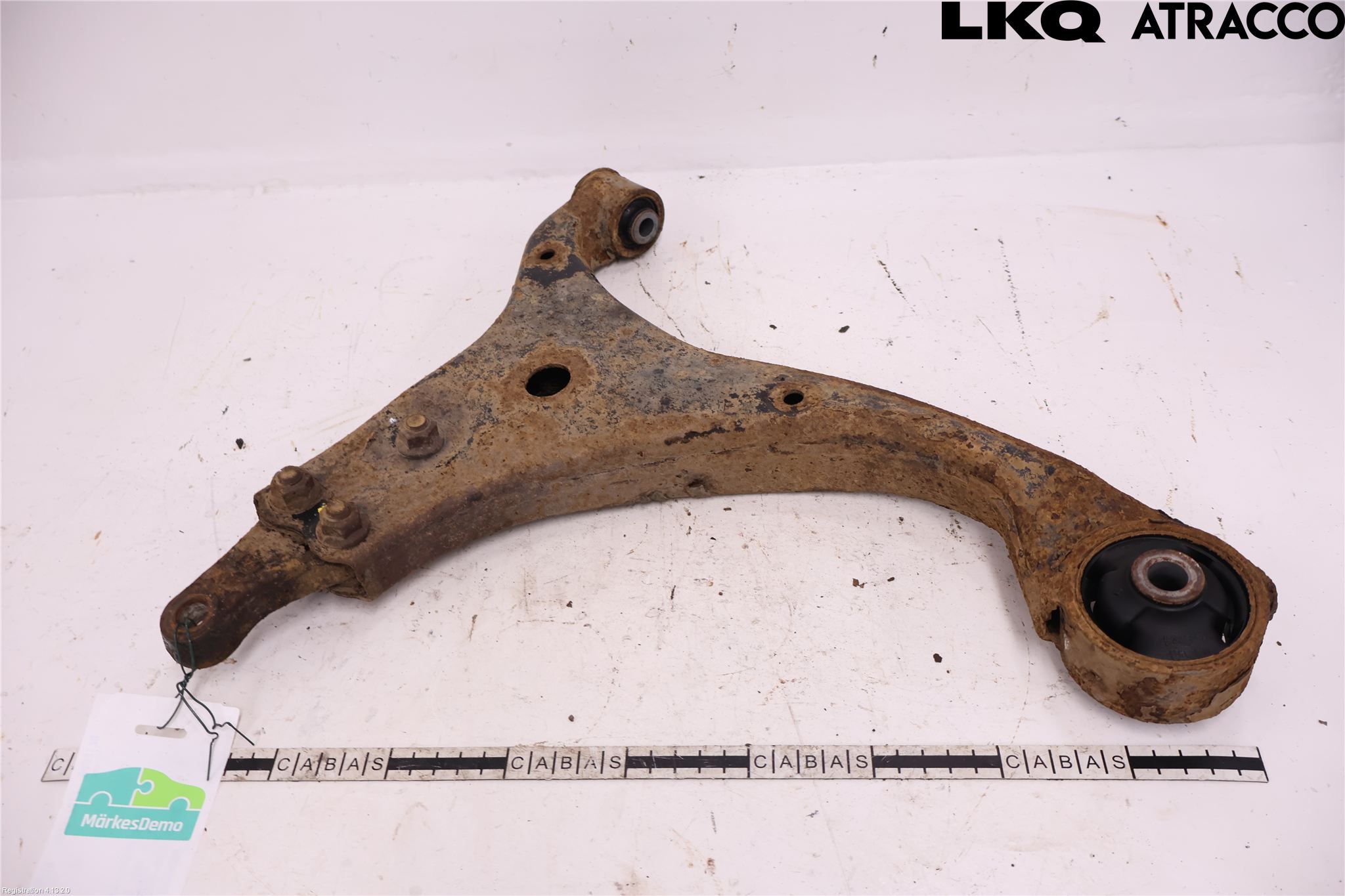 Kia CEED 06-12 Bärarm Fram Undre Vä