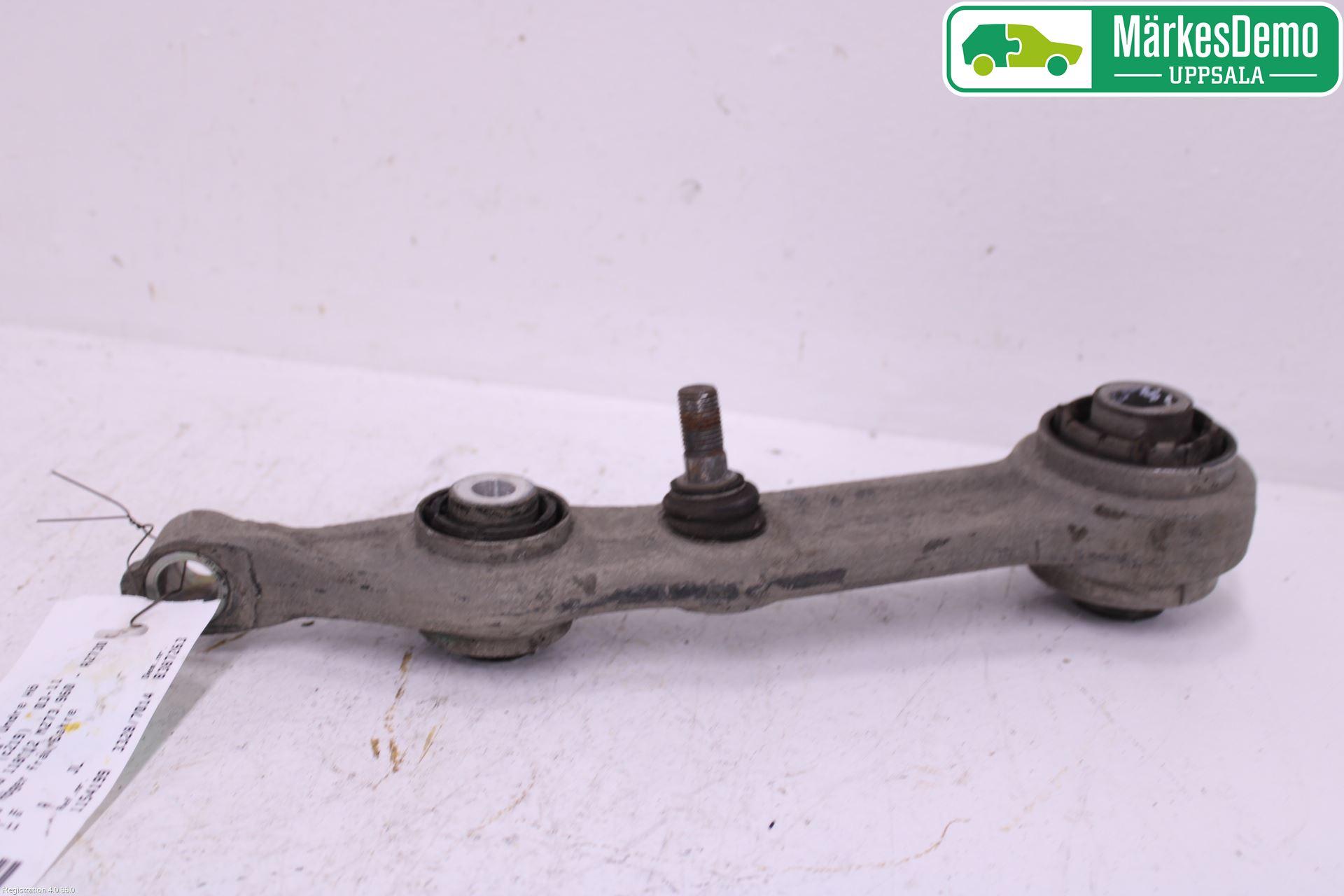 Mercedes-Benz MB CLS (C219) 03-11 Bärarm Fram Undre Hö