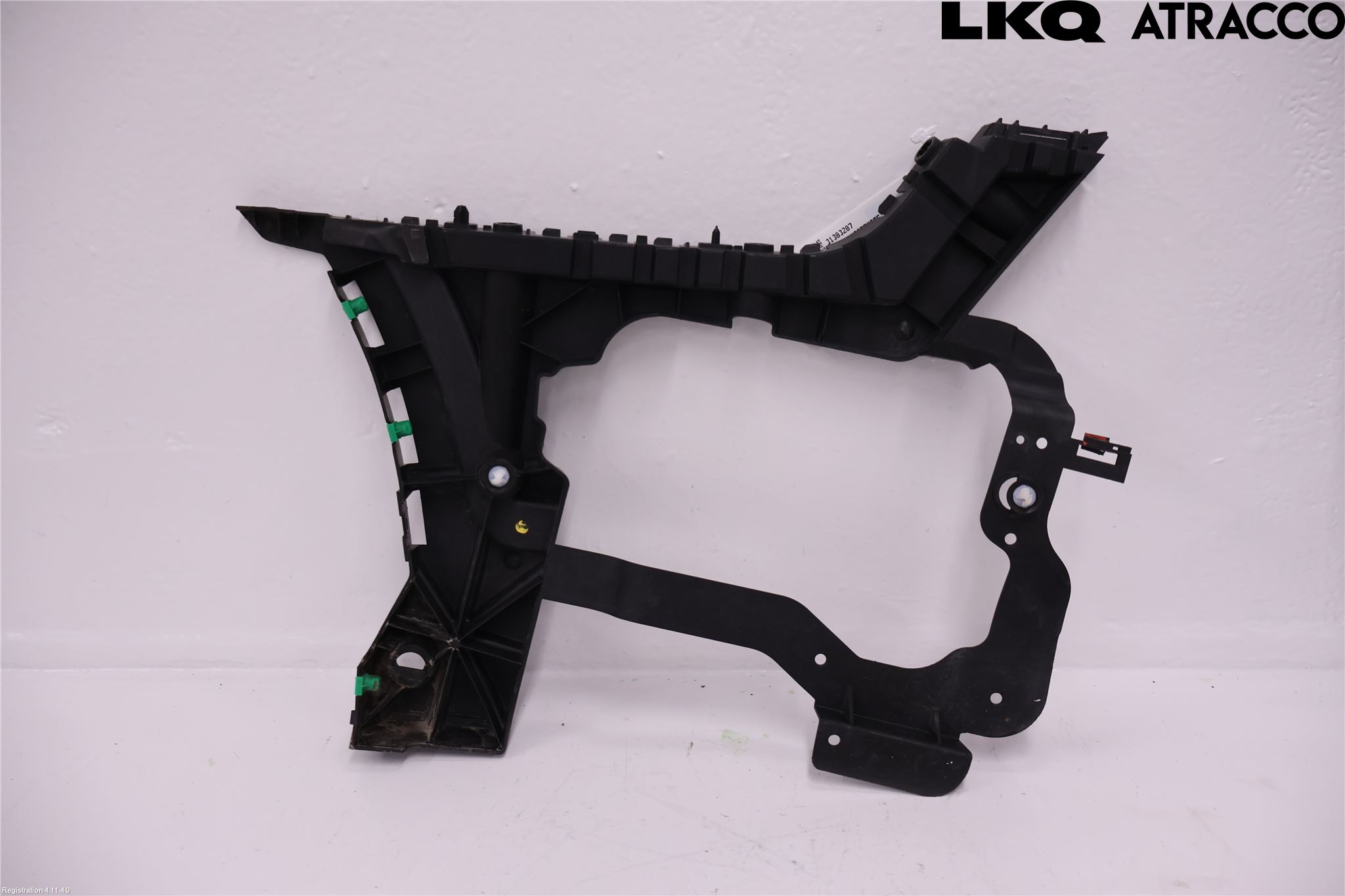 Volvo V90 17->> Stötfångarfäste Bak Hö