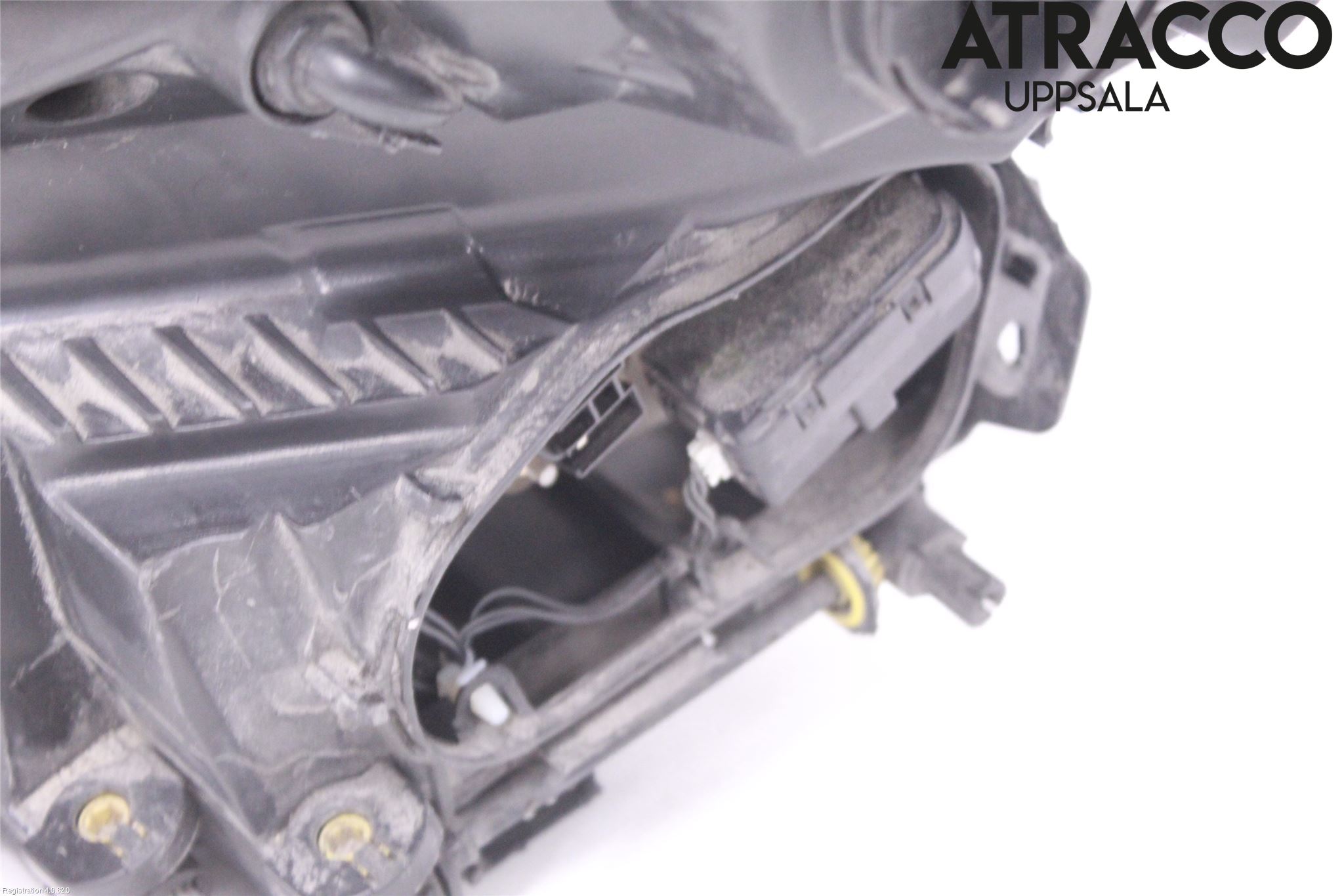 Opel CORSA D 07-14 Strålkastare Höger