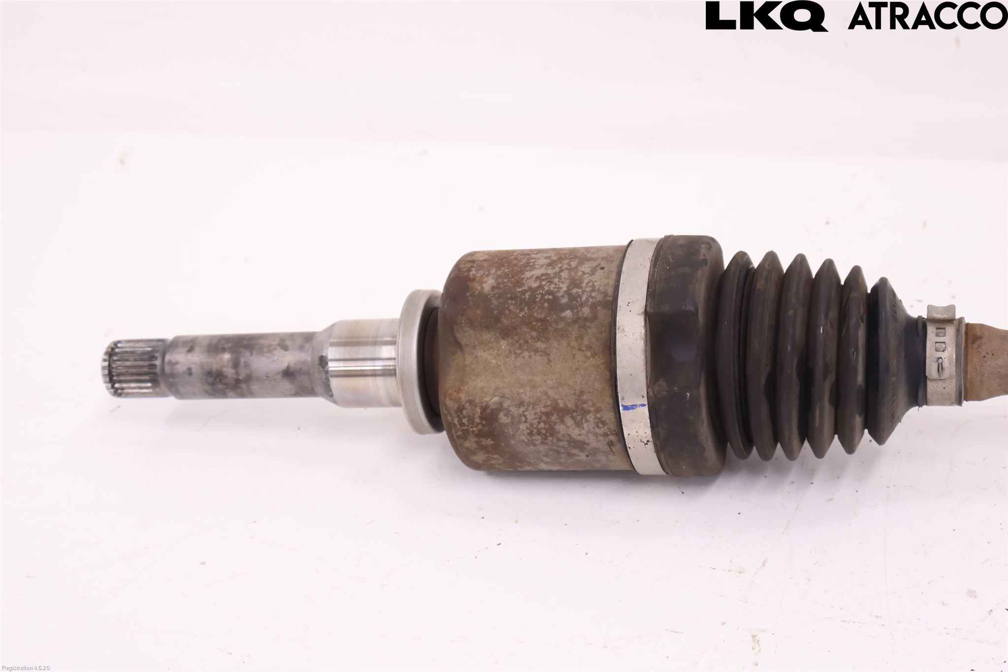 Ford FOCUS 15-18 Drivaxel Fram Vänster