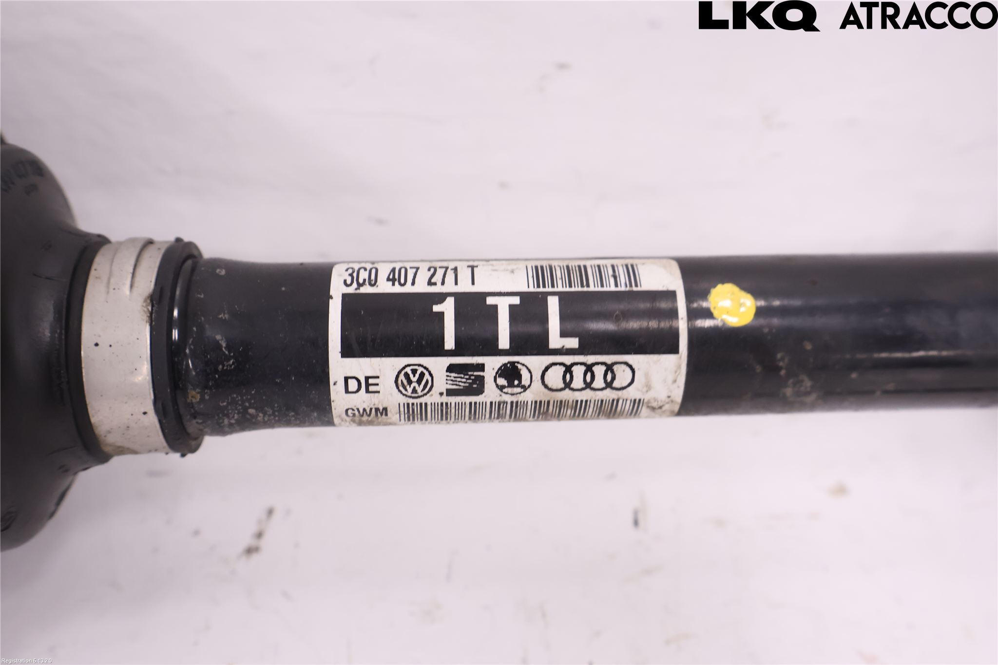 Volkswagen VW PASSAT 11-14 Drivaxel Fram Vänster
