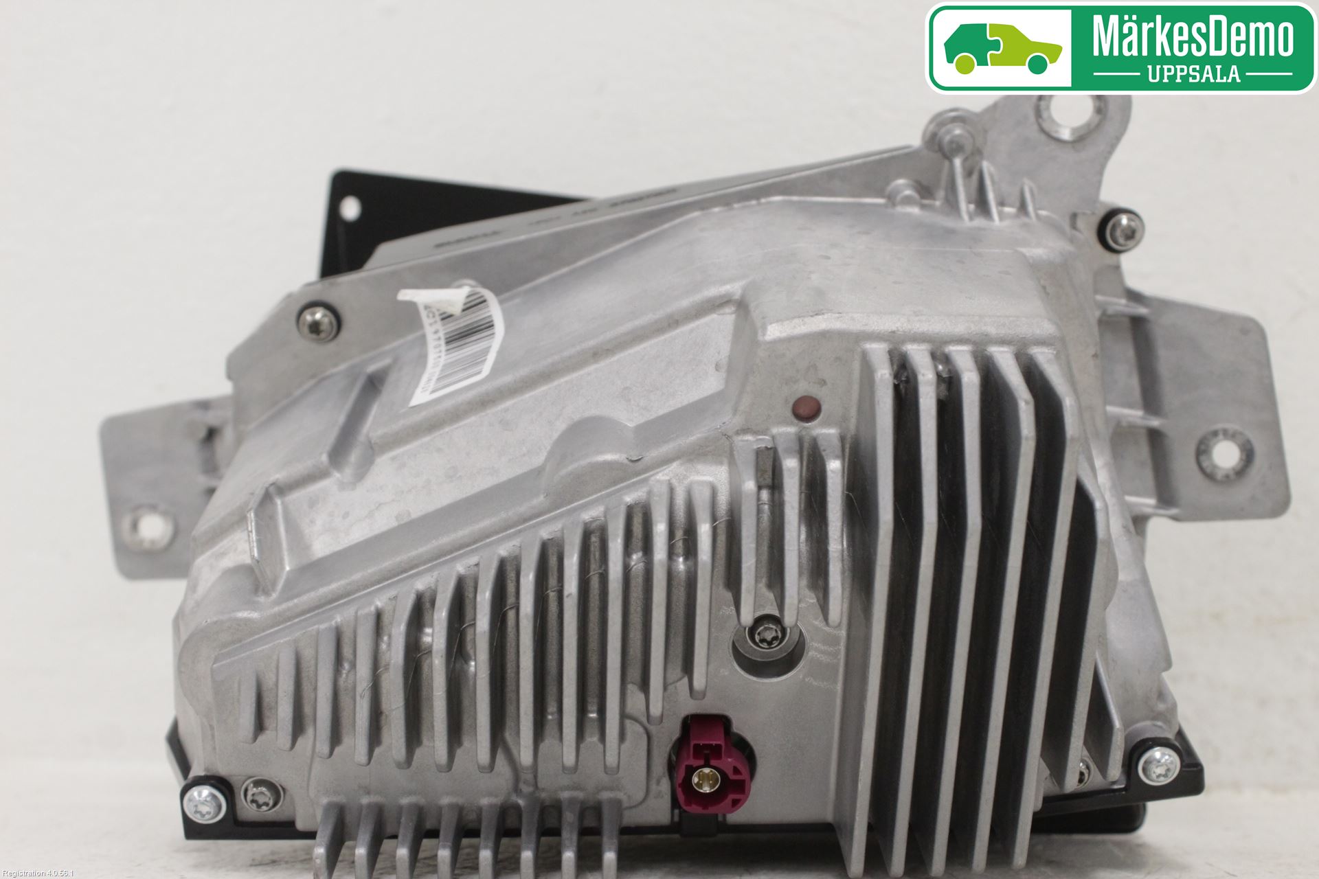 BMW 3 F30/F31/F80 12-19 Bildskärm
