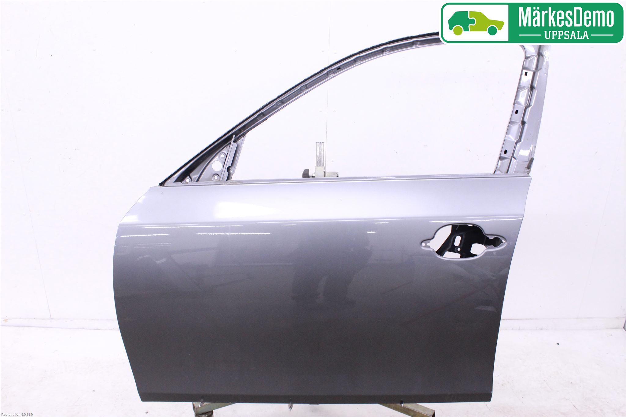 BMW 5 E60/61 Sed/Tou 02-10 Dörr Fram Vänster