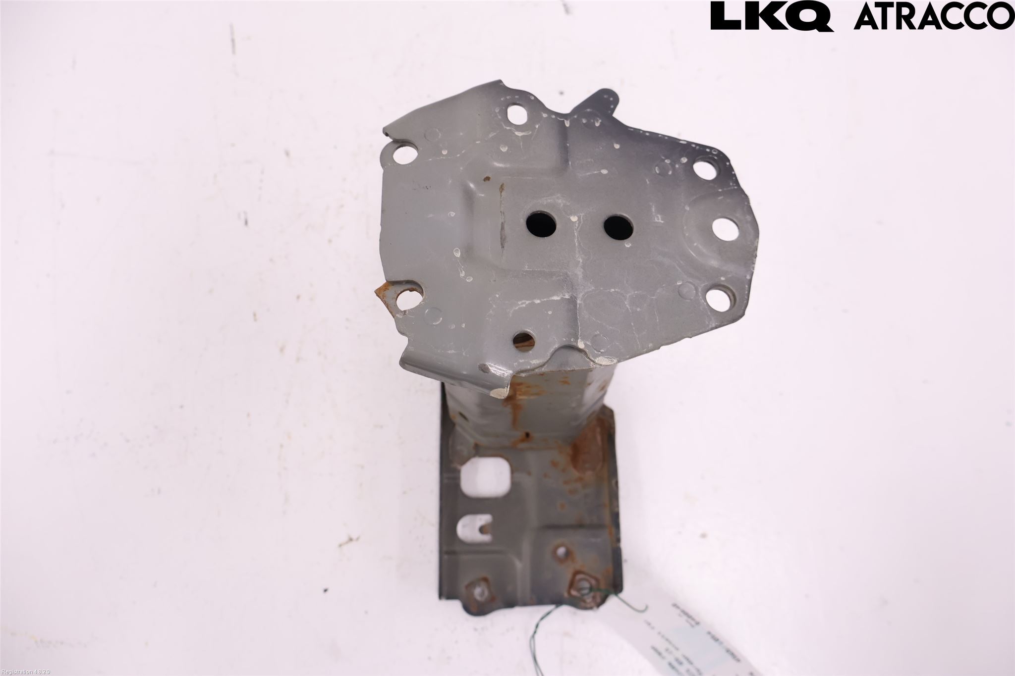 Toyota AVENSIS 09-15 Stötfångarbärjärn Fram