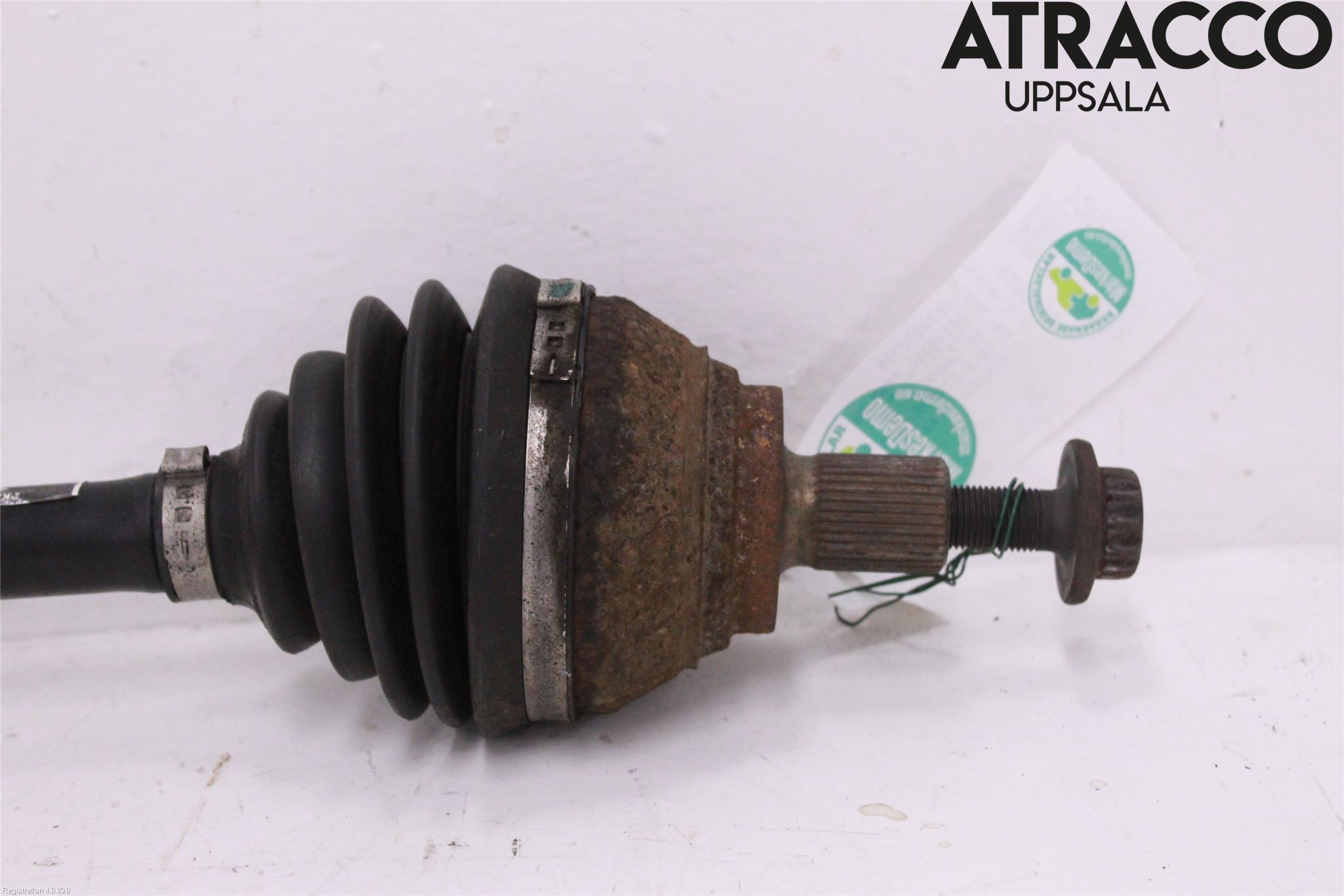 Volkswagen VW CADDY 11-15 Drivaxel Fram Vänster
