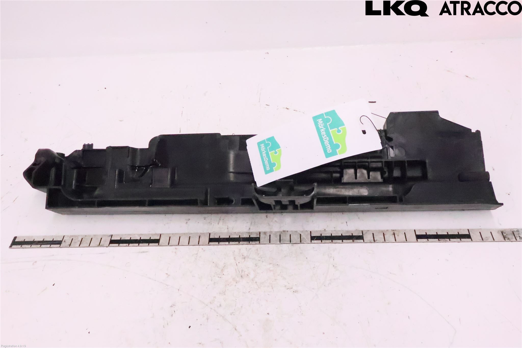 BMW 3 E90/91 SED/TOU 05-12 Kylarfäste-Ram-Balk