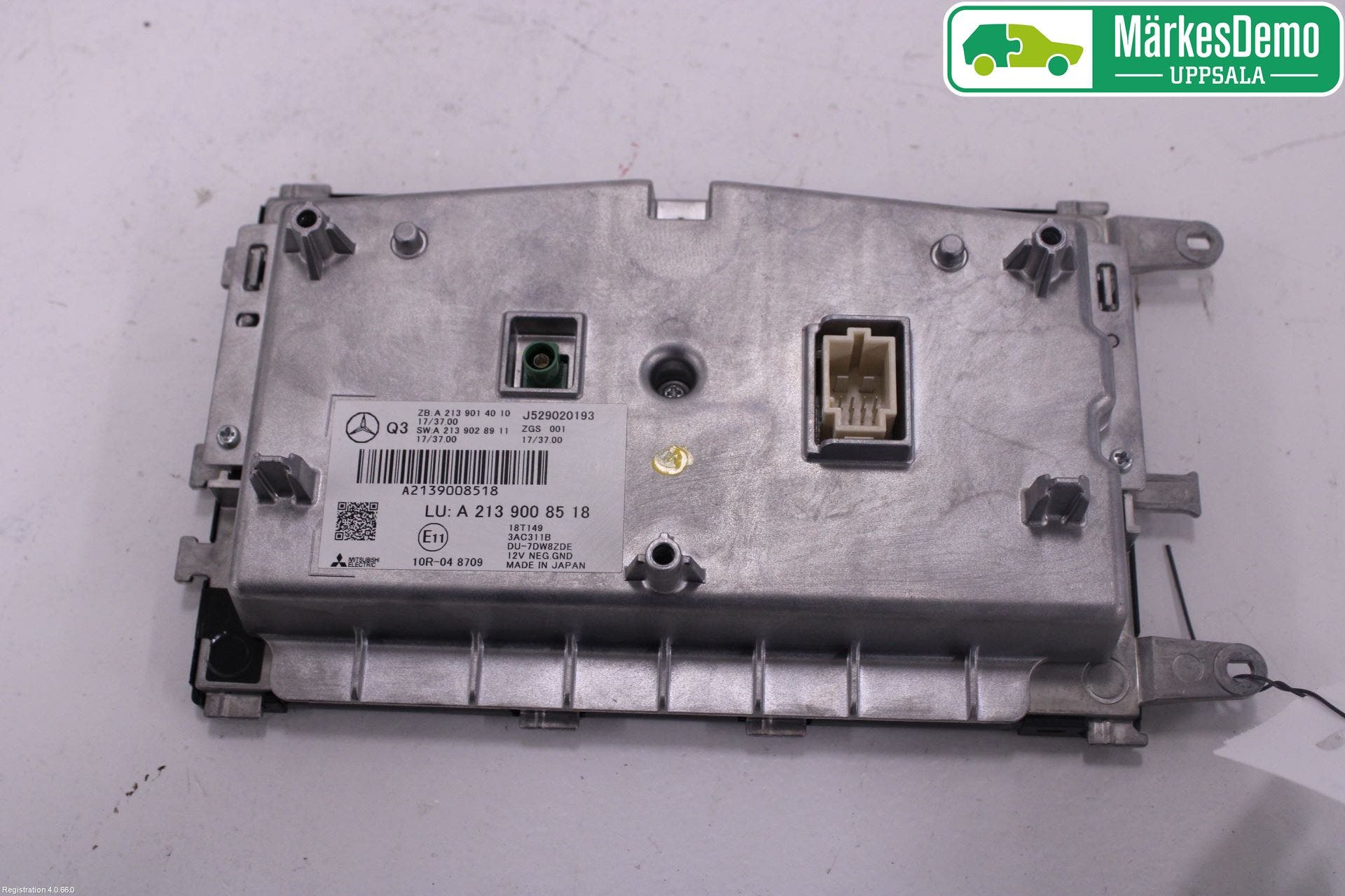 Mercedes-Benz MB E-KLASS (W213) 16-23 Bildskärm