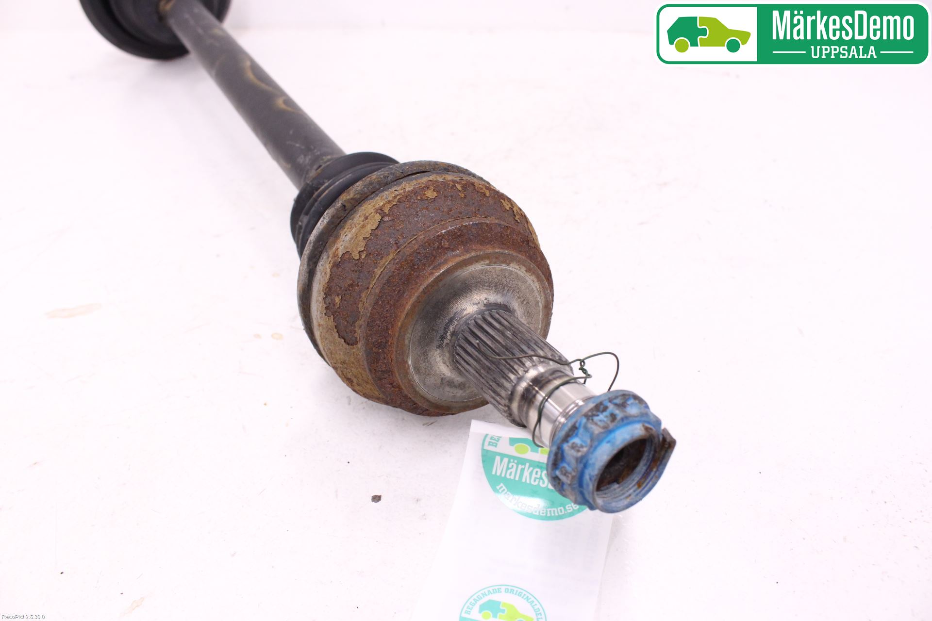 Mercedes-Benz MB E-KLASS (W213) 16-23 Drivaxel Bak Vänster