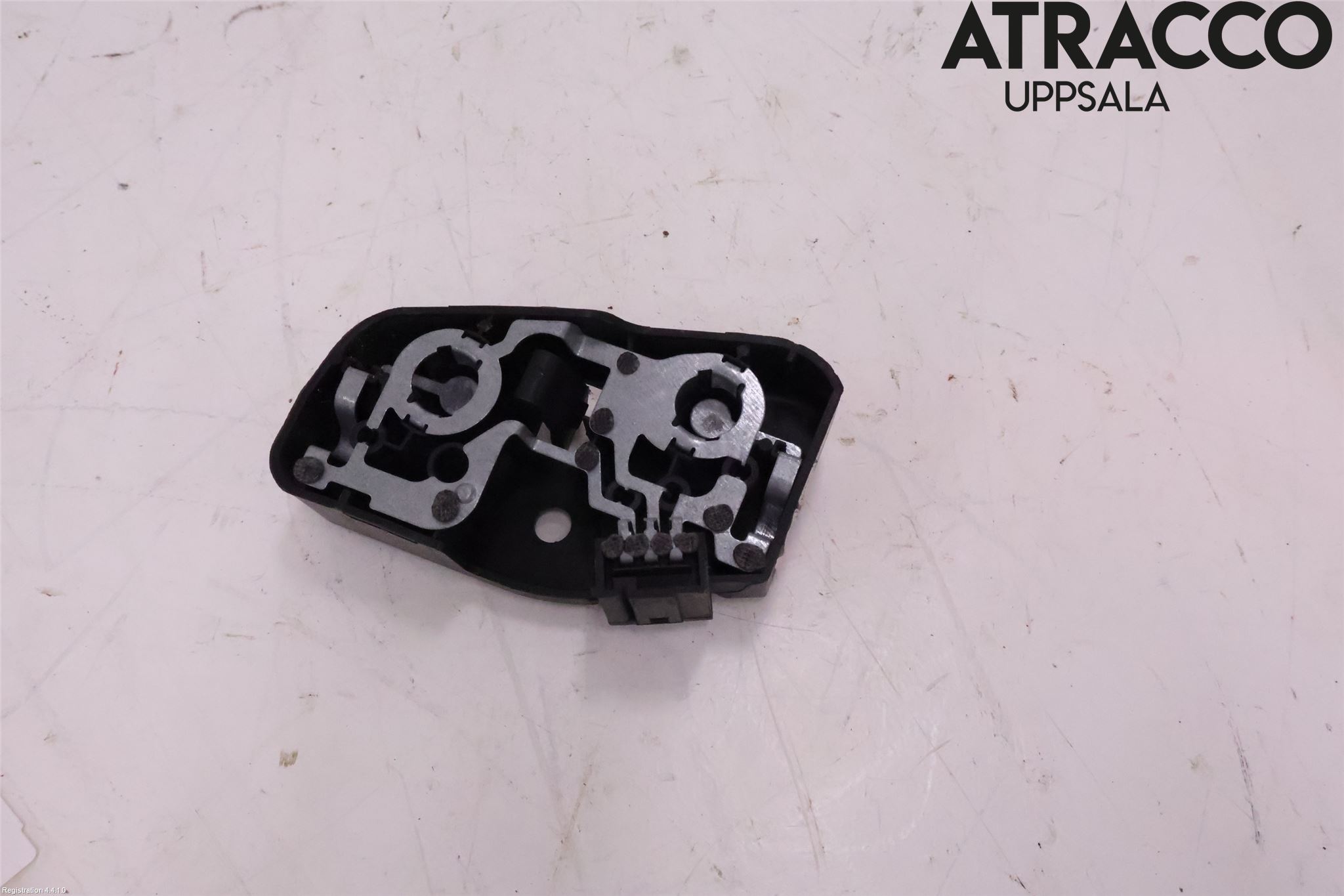 BMW 3 E46      98-05 Bakljusinsats-Lamphvä