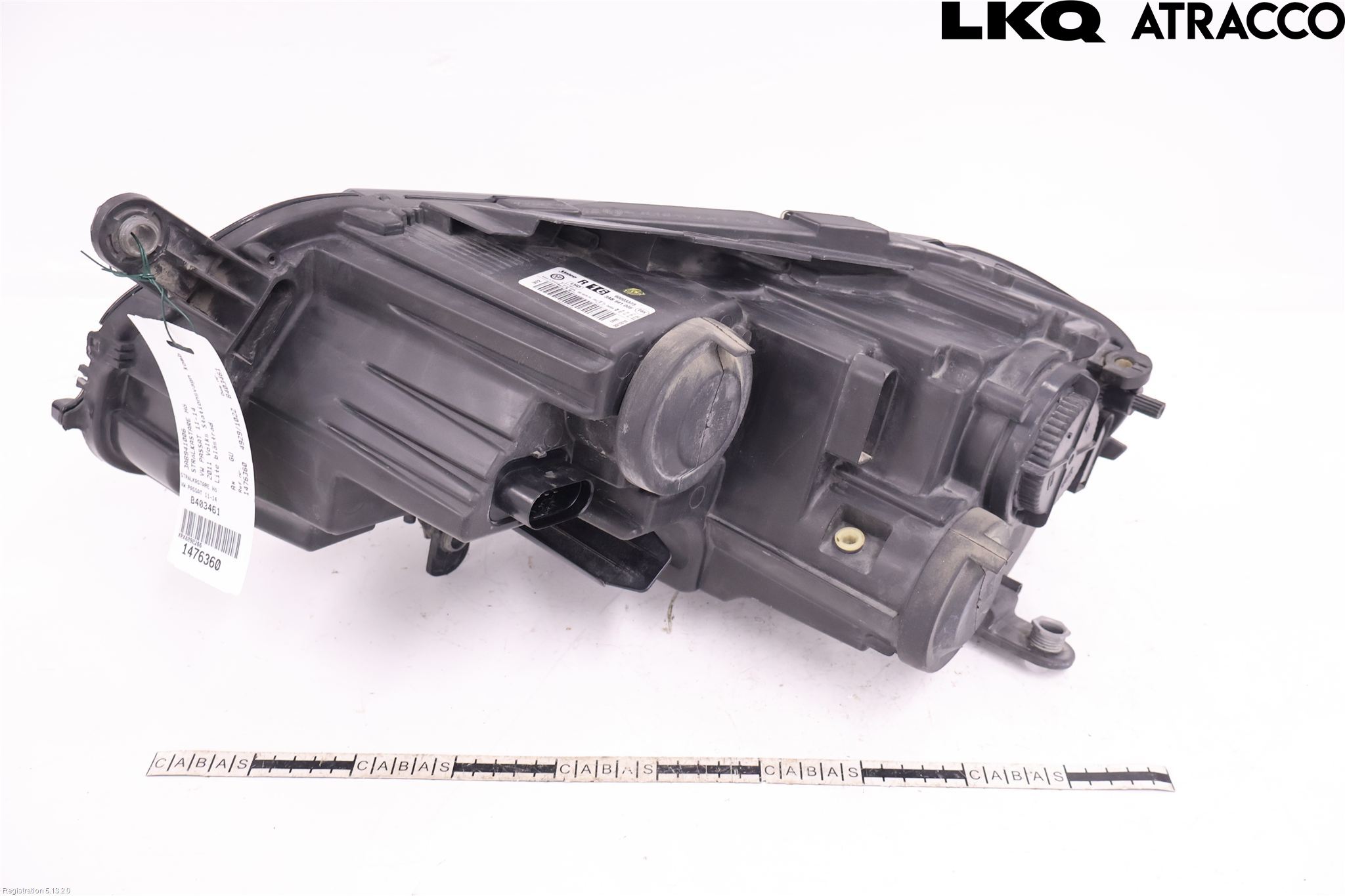 Volkswagen VW PASSAT 11-14 Strålkastare Höger