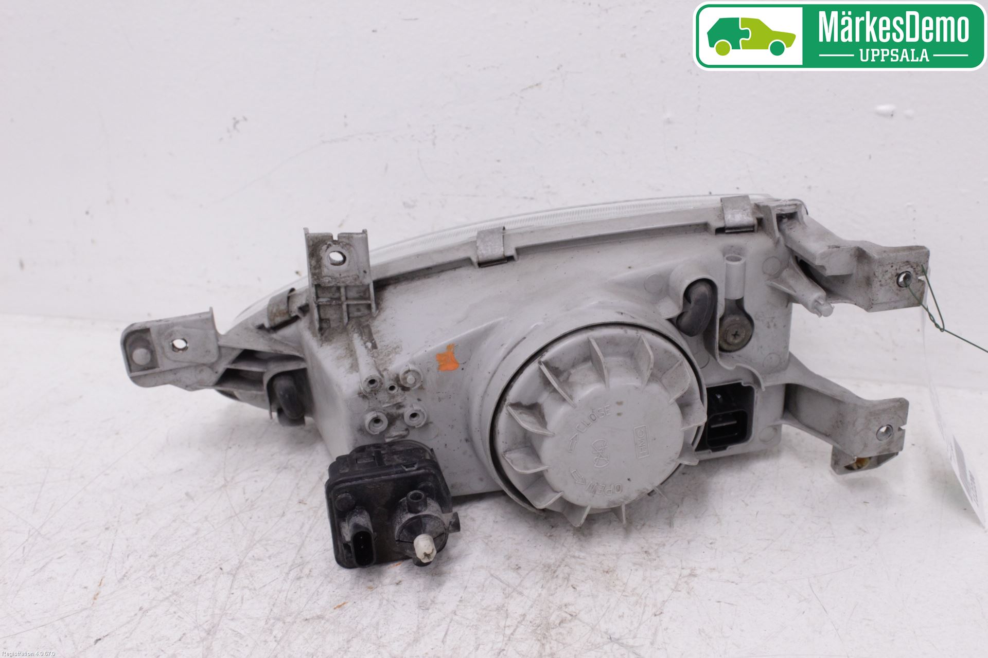 Hyundai ACCENT   -98 Strålkastare Höger