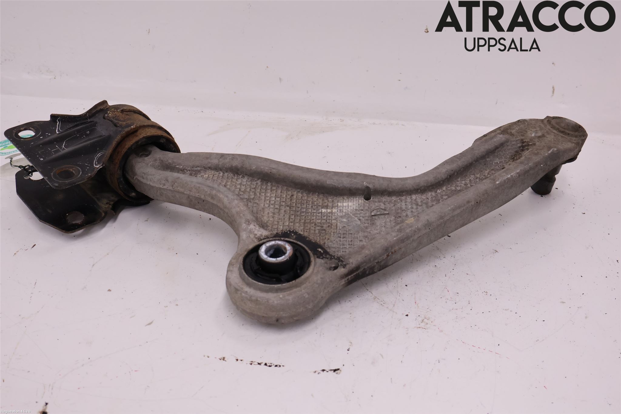 Ford MONDEO 15-22 Bärarm Fram Undre Hö