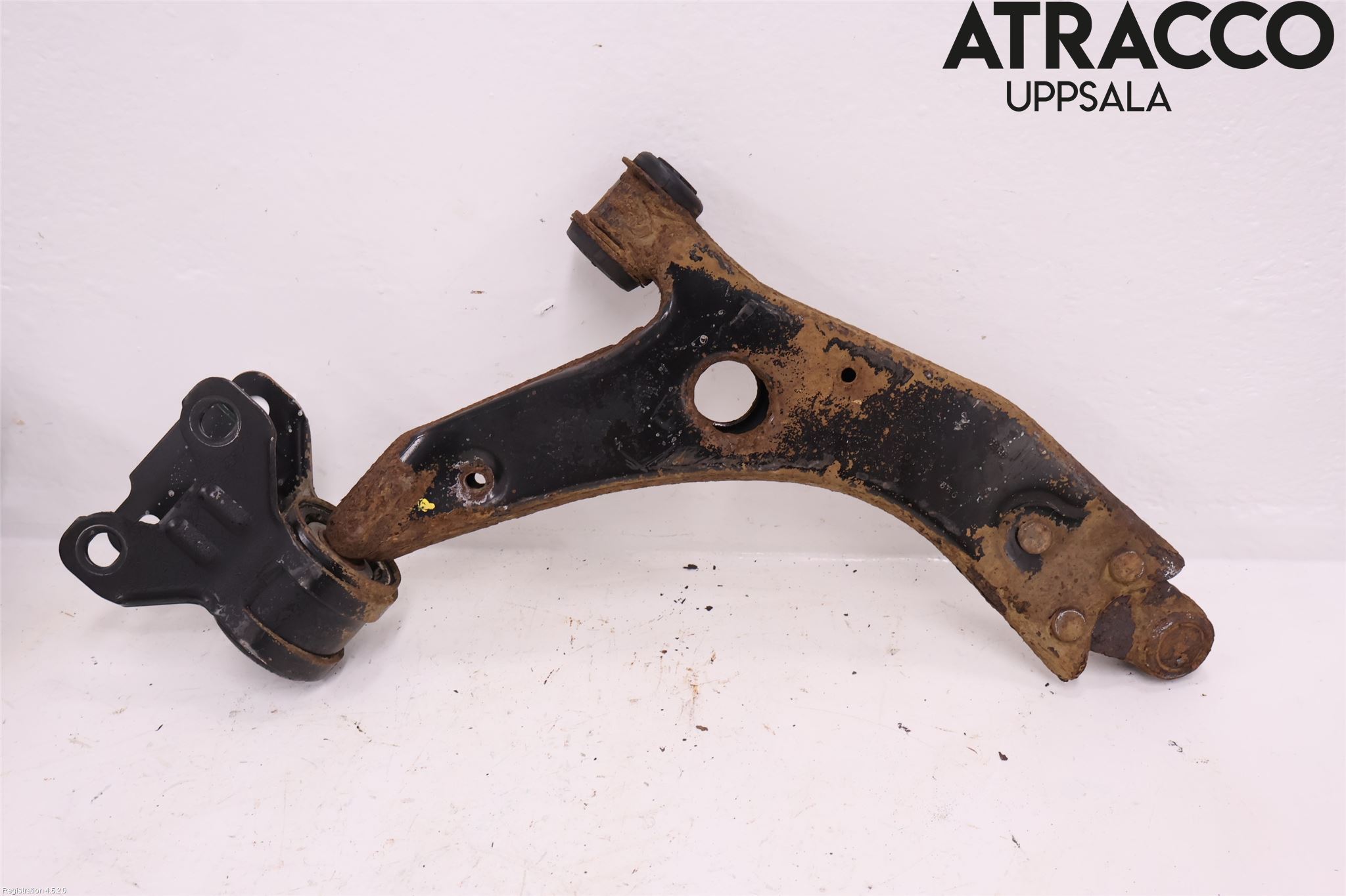 Ford FOCUS 11-14 Bärarm Fram Undre Vä