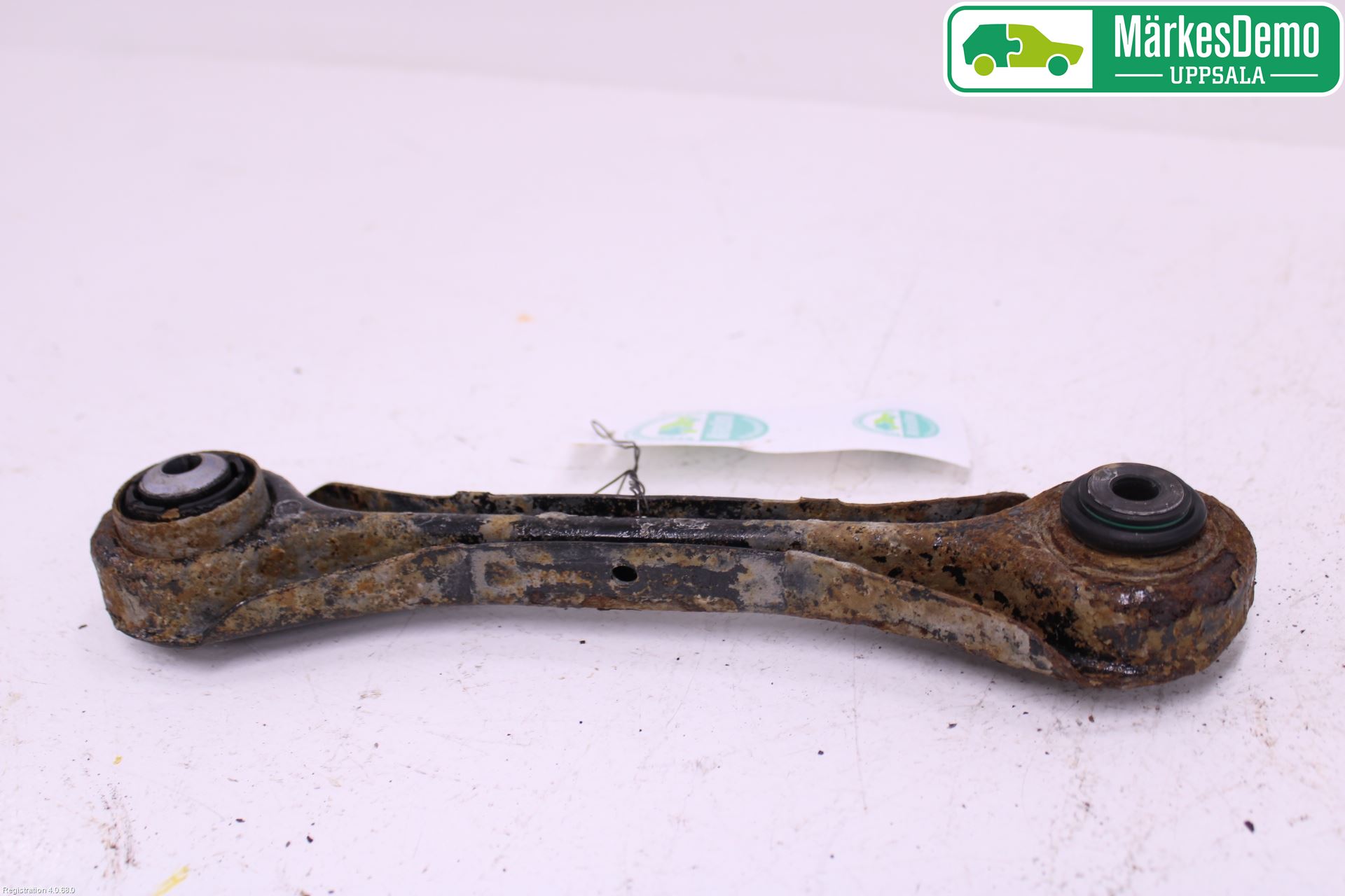 BMW 3 E90/91 SED/TOU 05-12 Bärarm Bak Övre Vänster