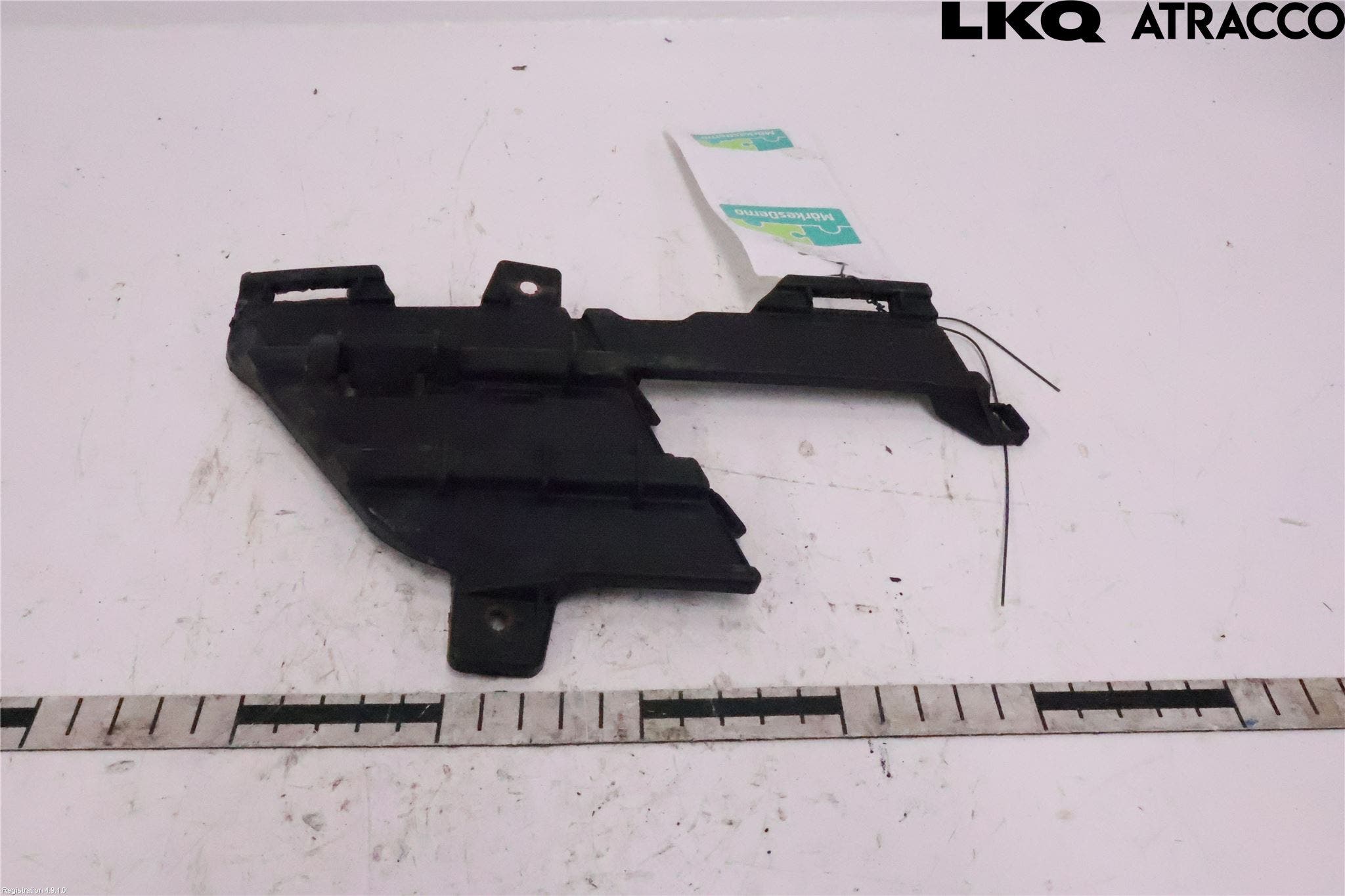 Toyota VERSO 09-18 Grilldel Höger