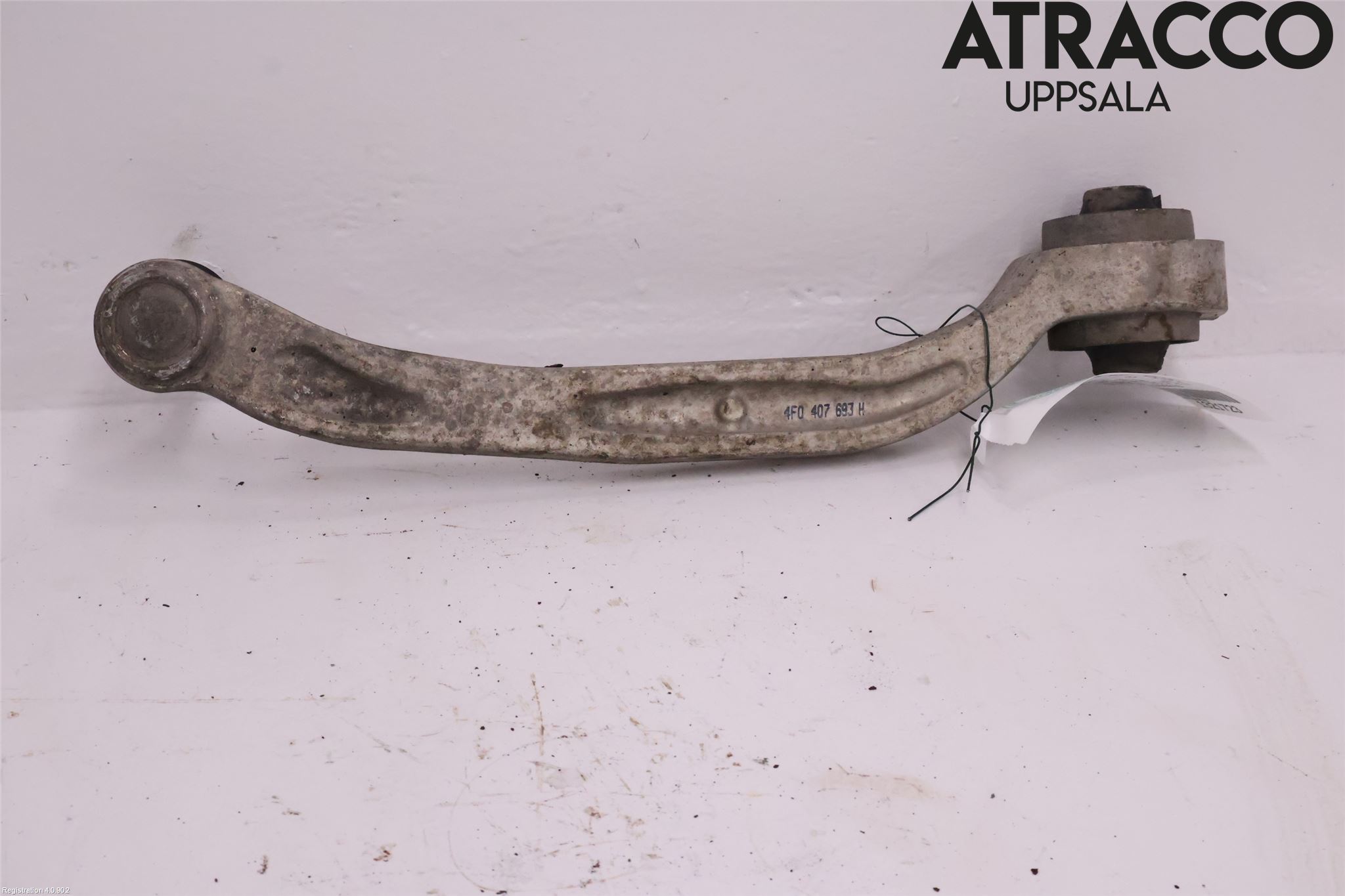 Audi A6/S6     05-11 Bärarm Fram Undre Vä