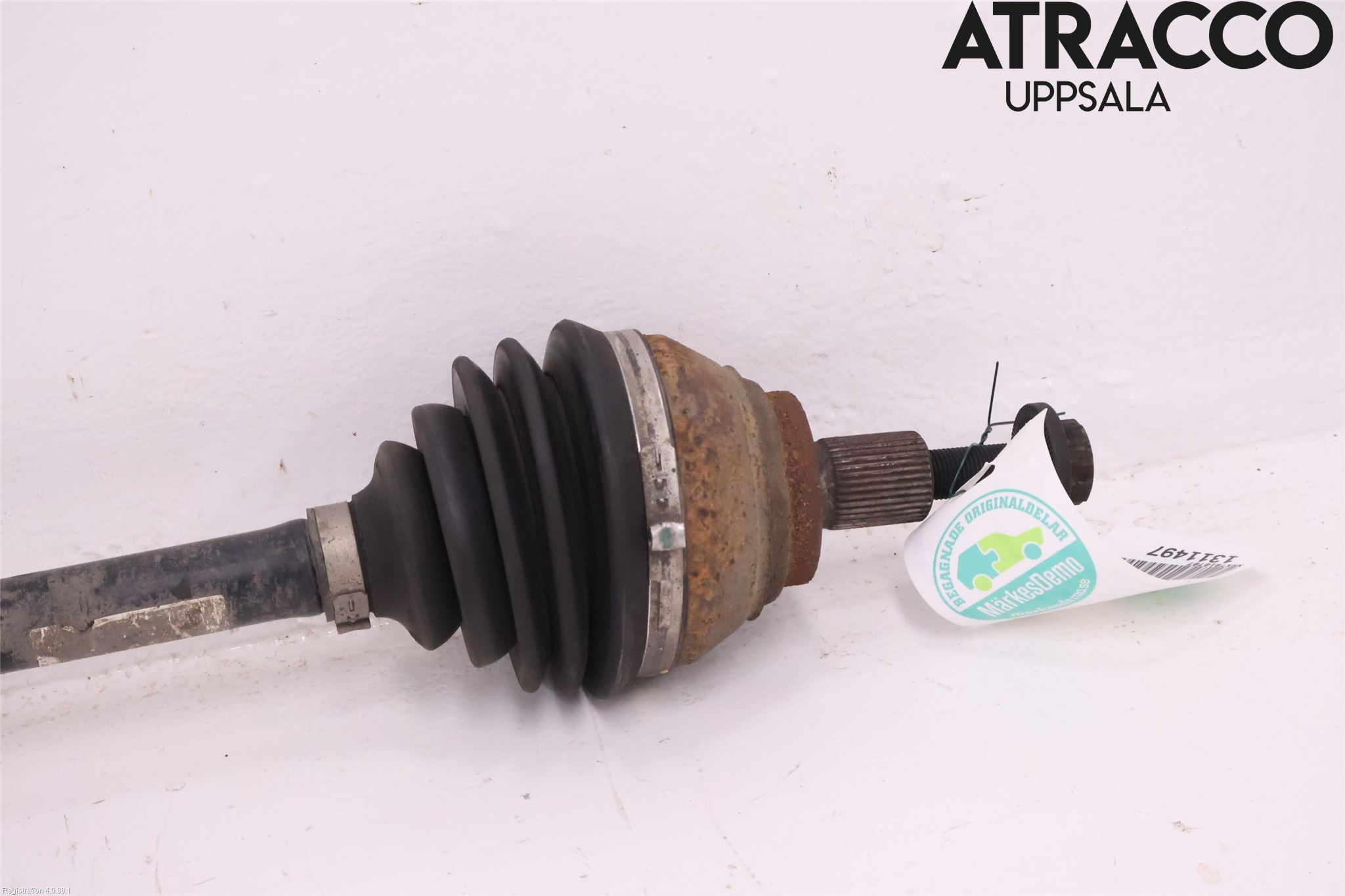 Volkswagen VW CADDY 11-15 Drivaxel Fram Vänster