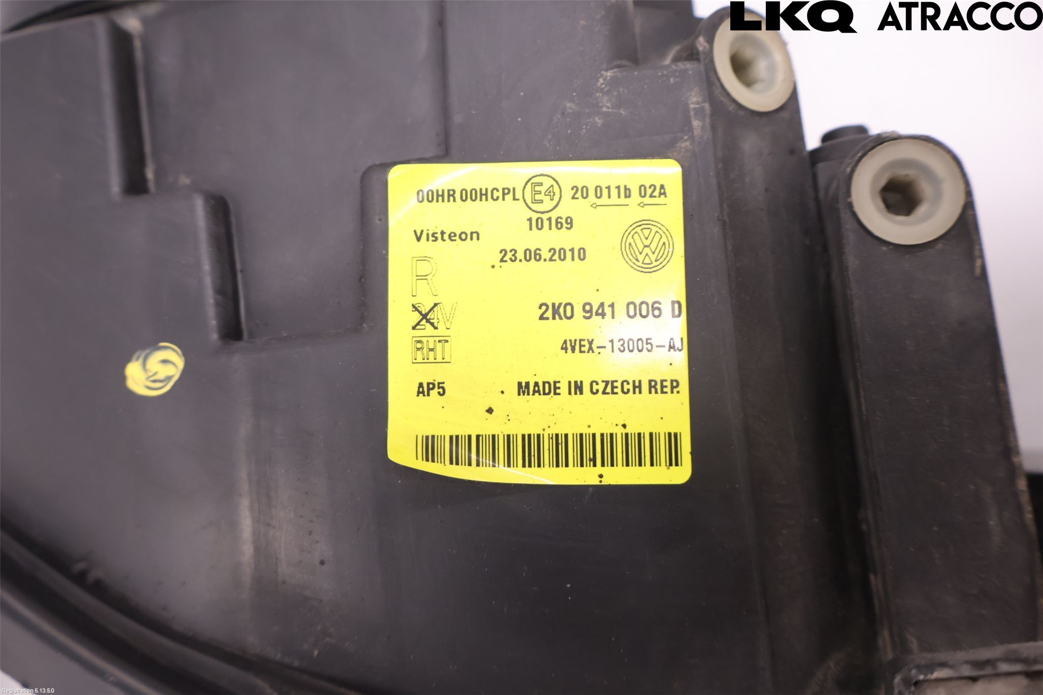 Volkswagen VW CADDY      04-10 Strålkastare Höger