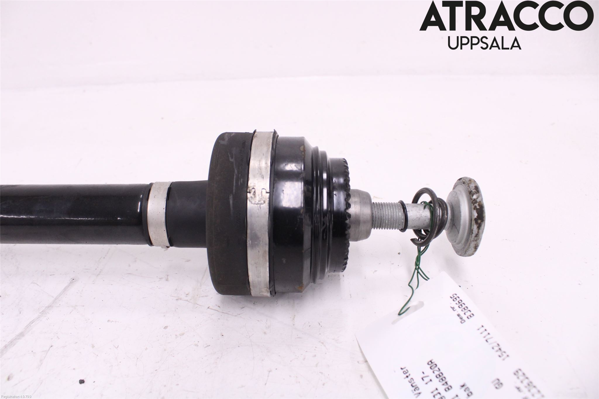 BMW 5 G30/G31/F90 17-23 Drivaxel Bak Vänster