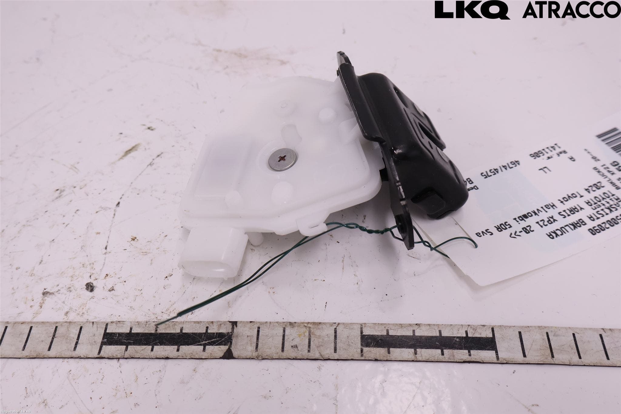 Toyota YARIS XP21 20- Låskista Baklucka