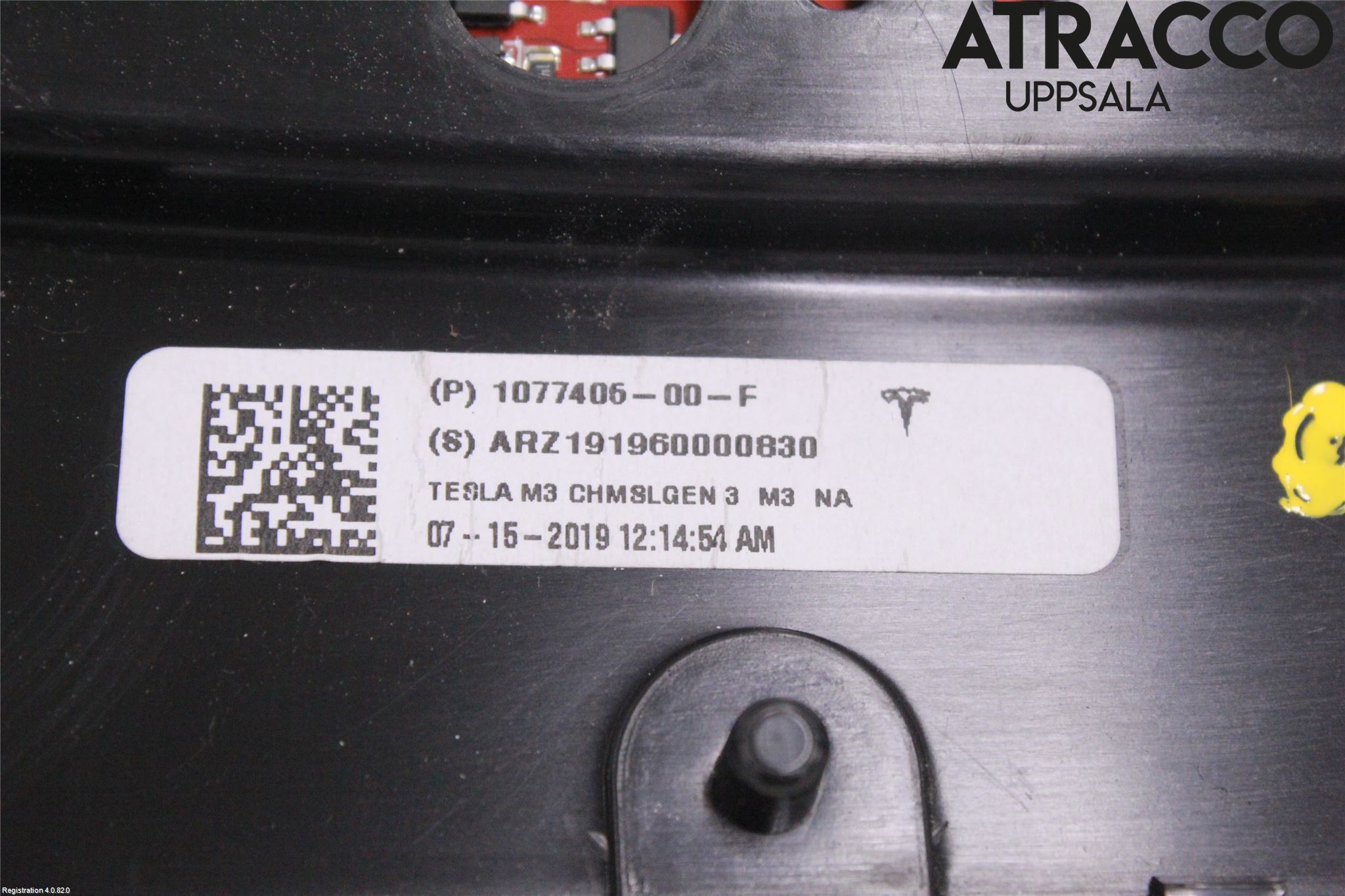 Tesla MODEL 3 17- Bromsljus Bakruta