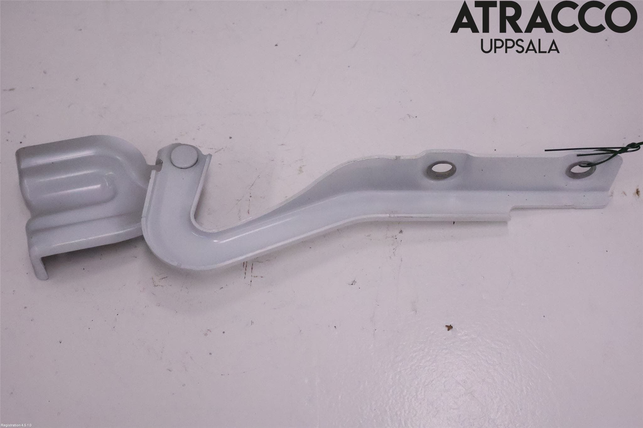 Suzuki SX4 S-CROSS 14-21 Huvgångjärn