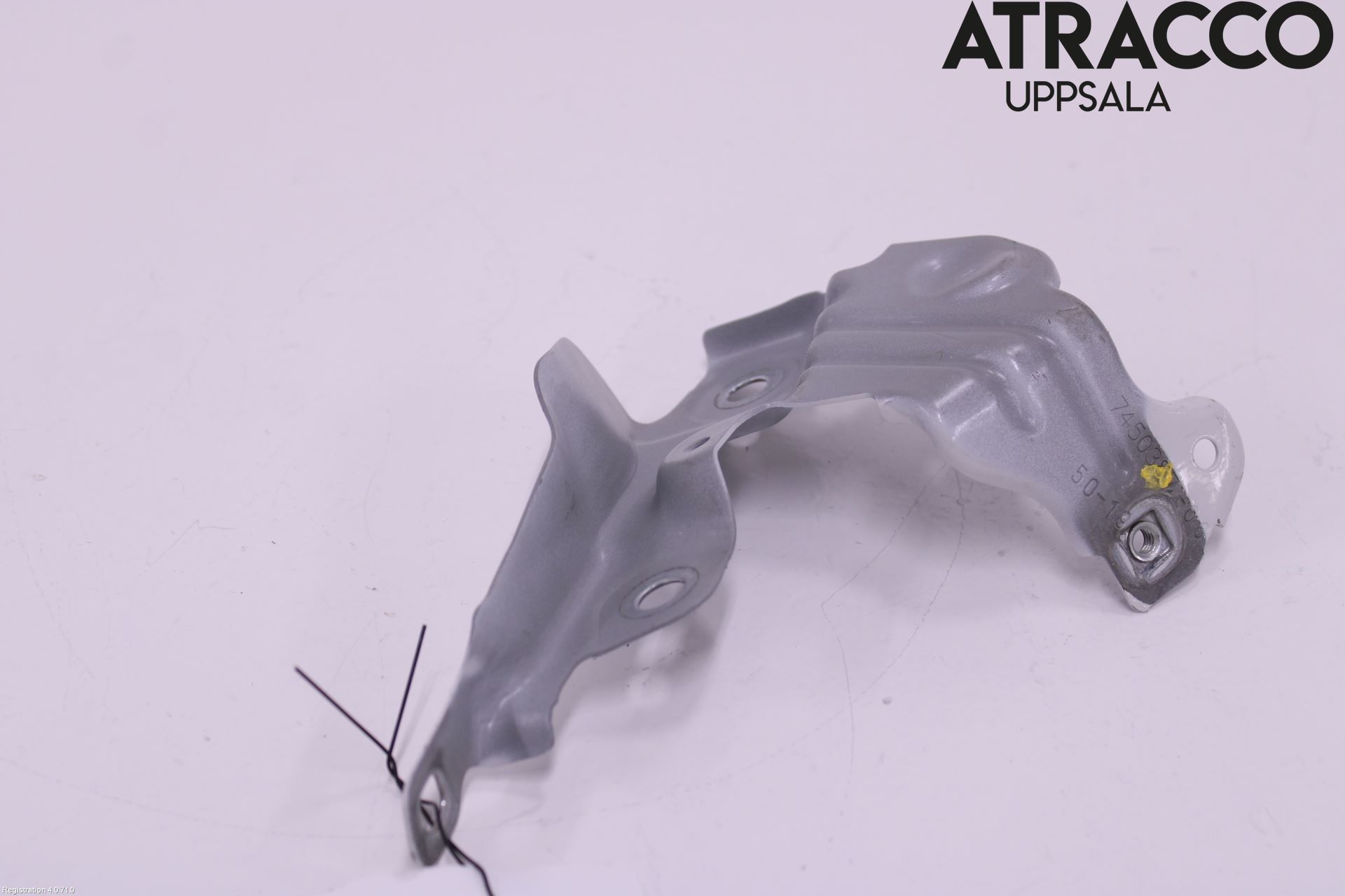 BMW 1 F40 19- Skärmfäste Fram Vä