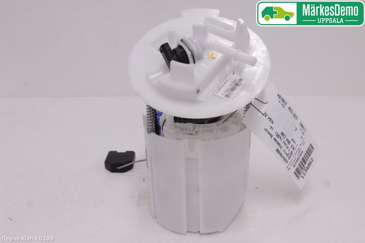 Mercedes-Benz MB C-KLASS (W205) 14-21 Bränsle Insppump Bensin
