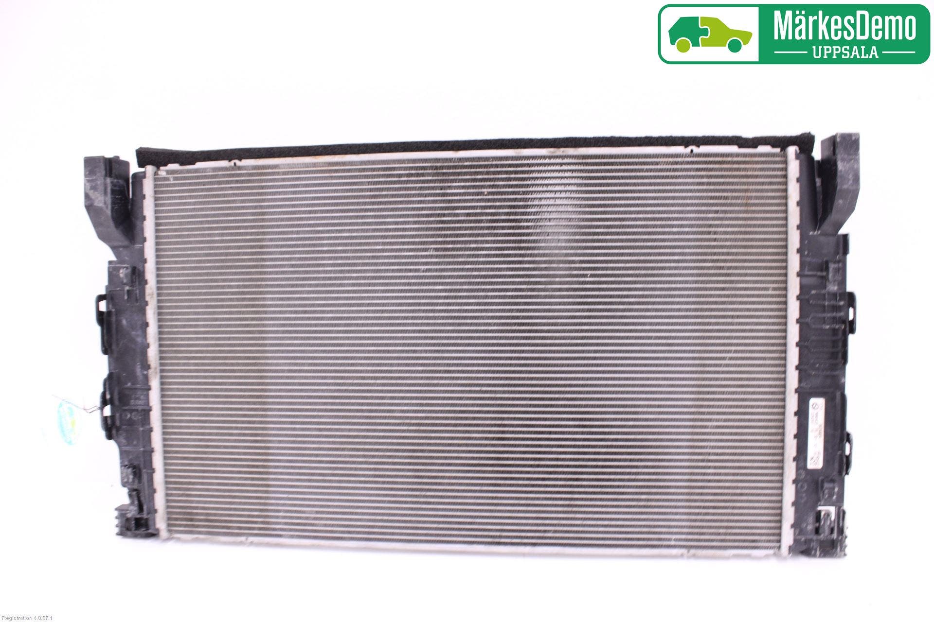 BMW 5 G30/G31/F90 17-23 Kylare Aut