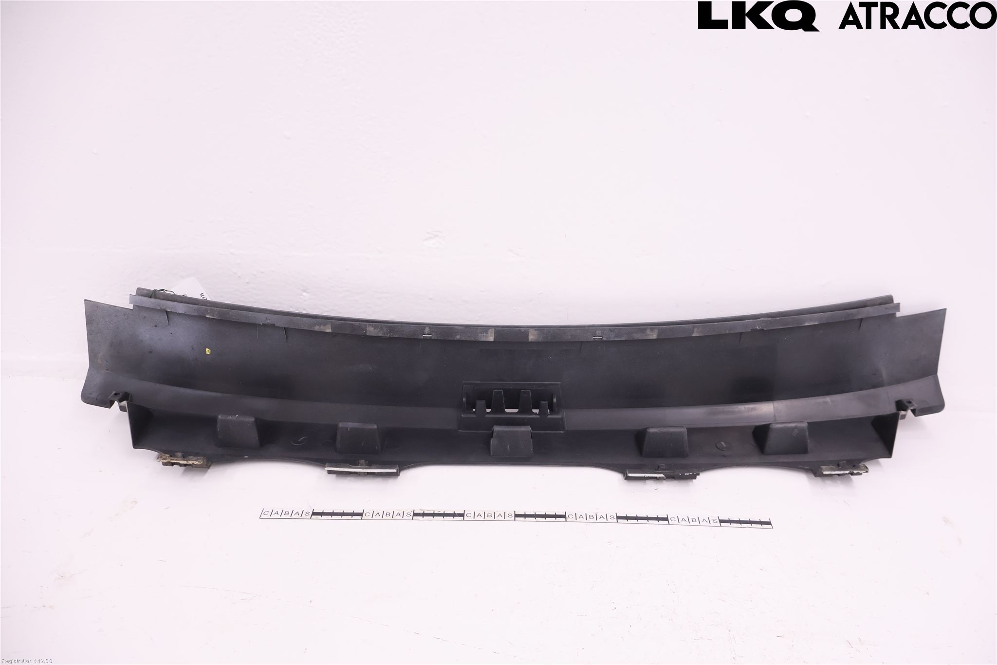 Volvo V60 11-13 Stötfångardel Bak Mitt