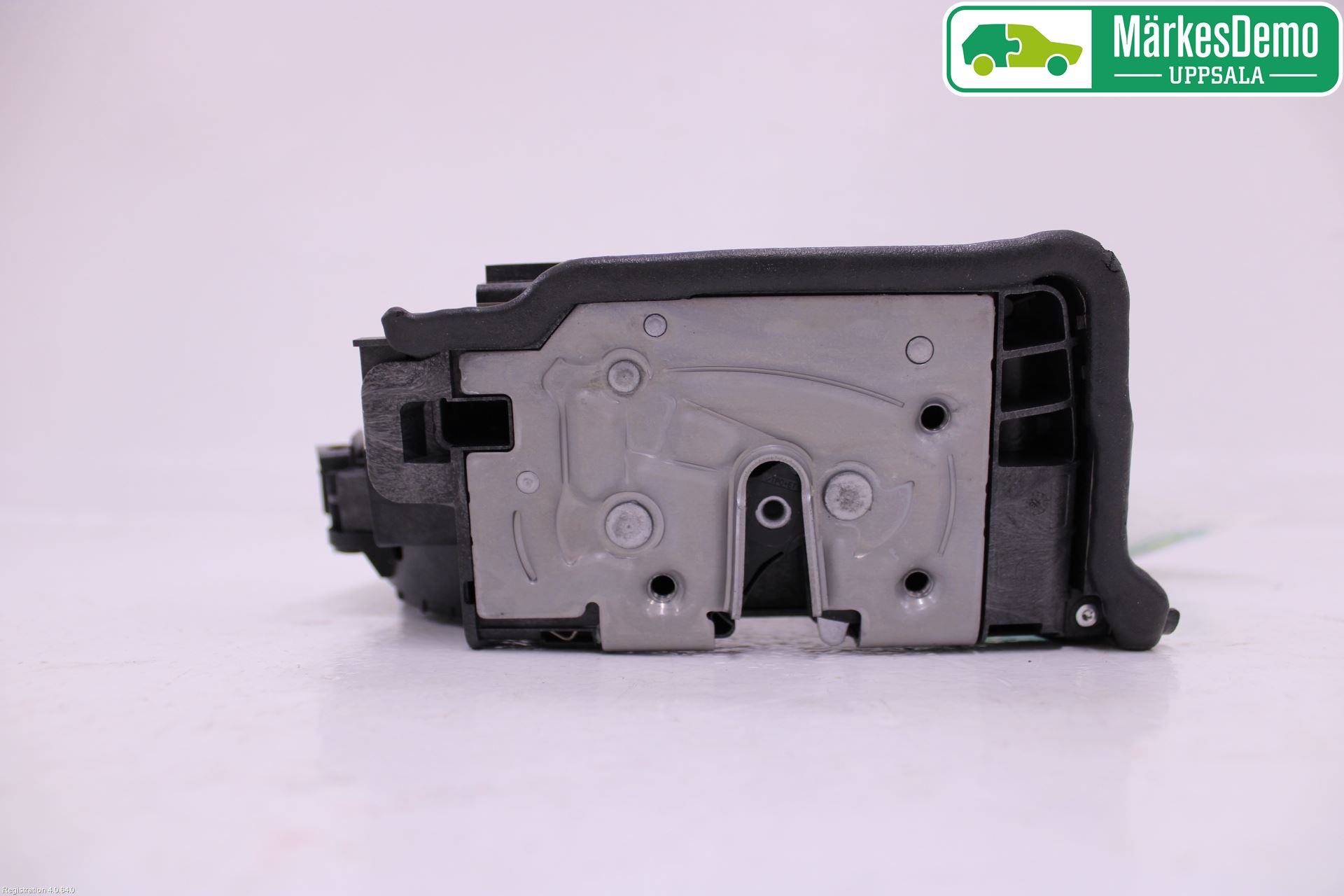 BMW X3 G01 18- Låskista-Dörrlås