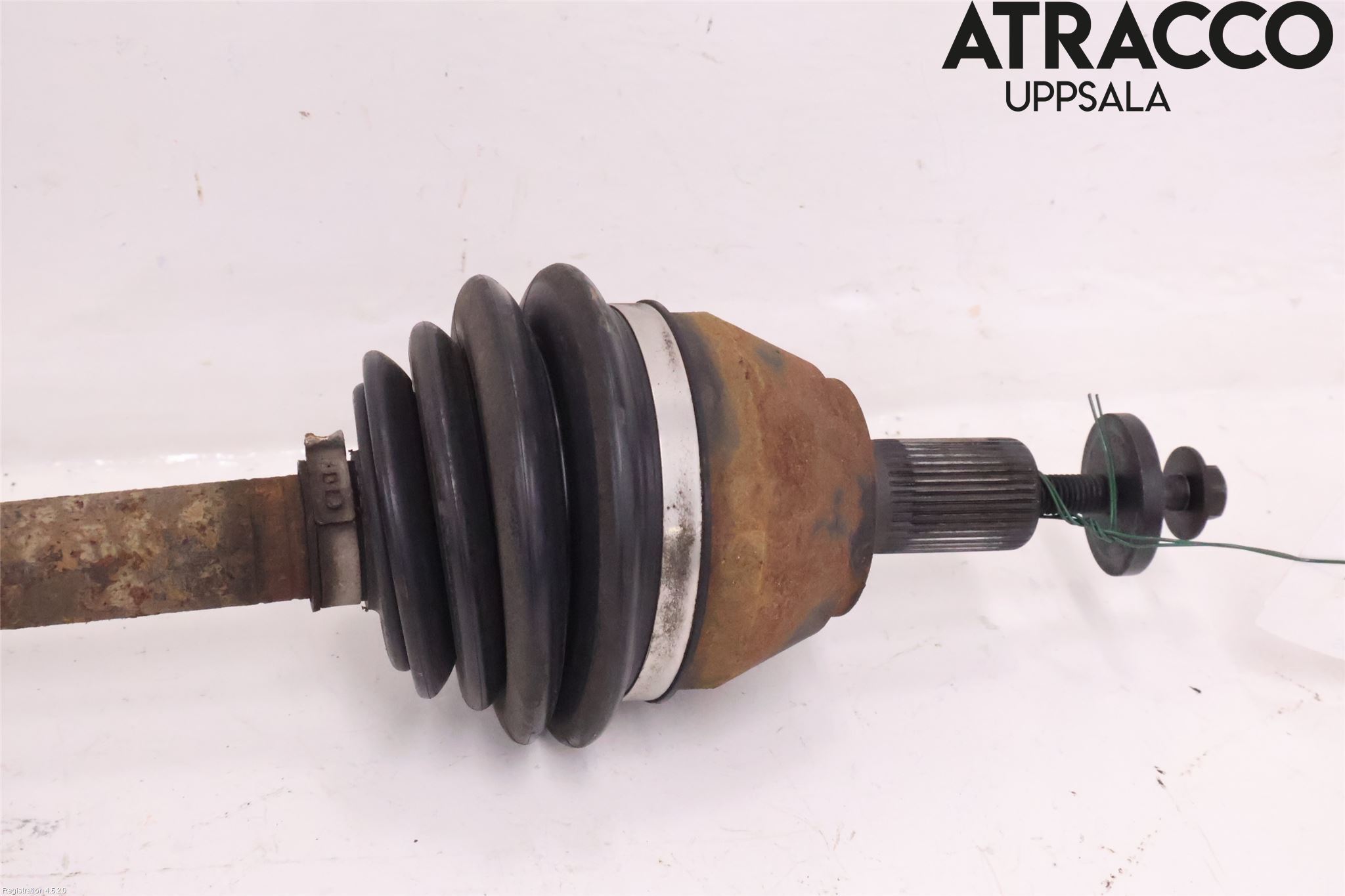 Volvo V50 08-12 Drivaxel Fram Vänster