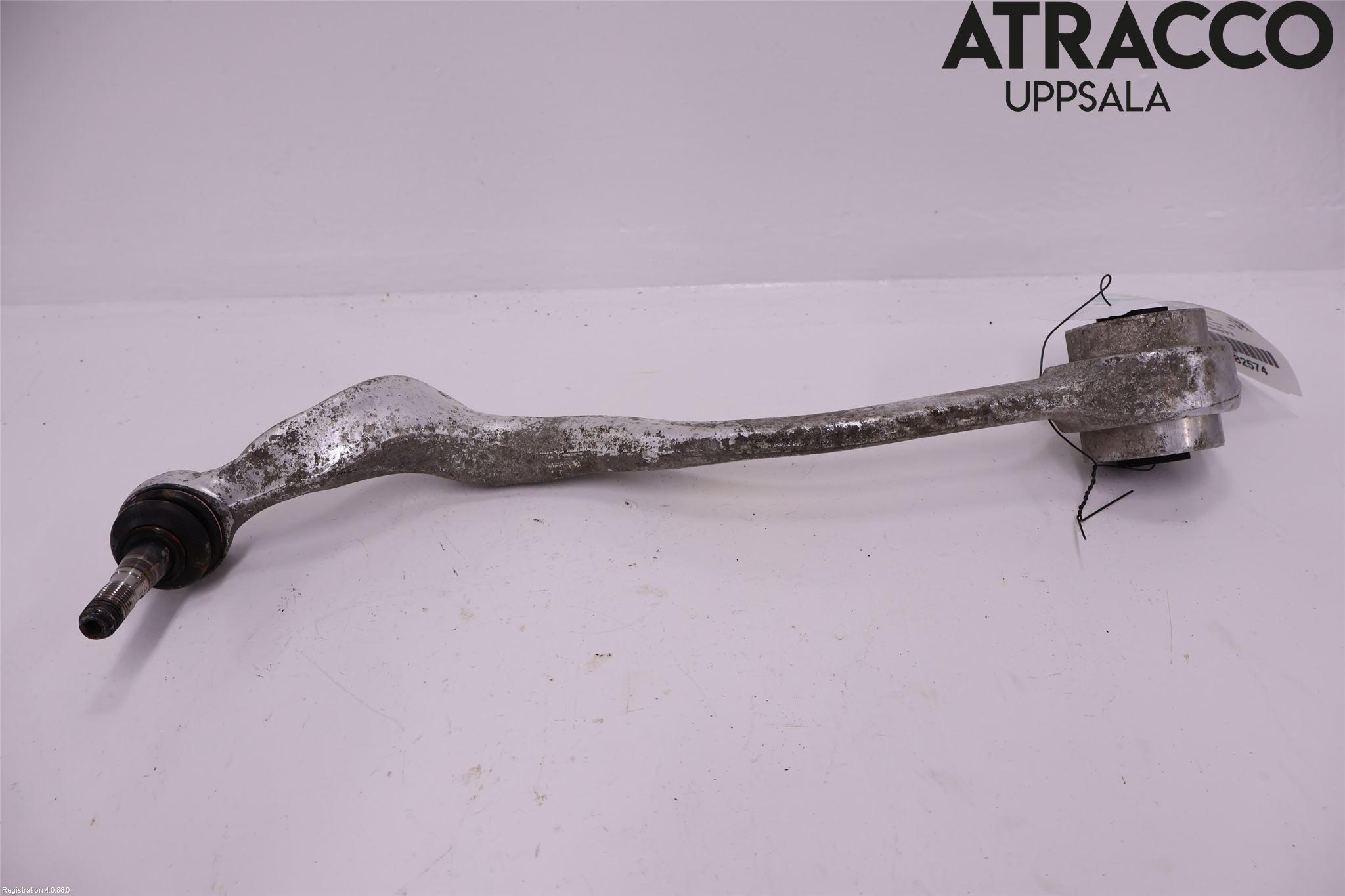 BMW 5 E39 95-04 Bärarm Fram Undre Vä