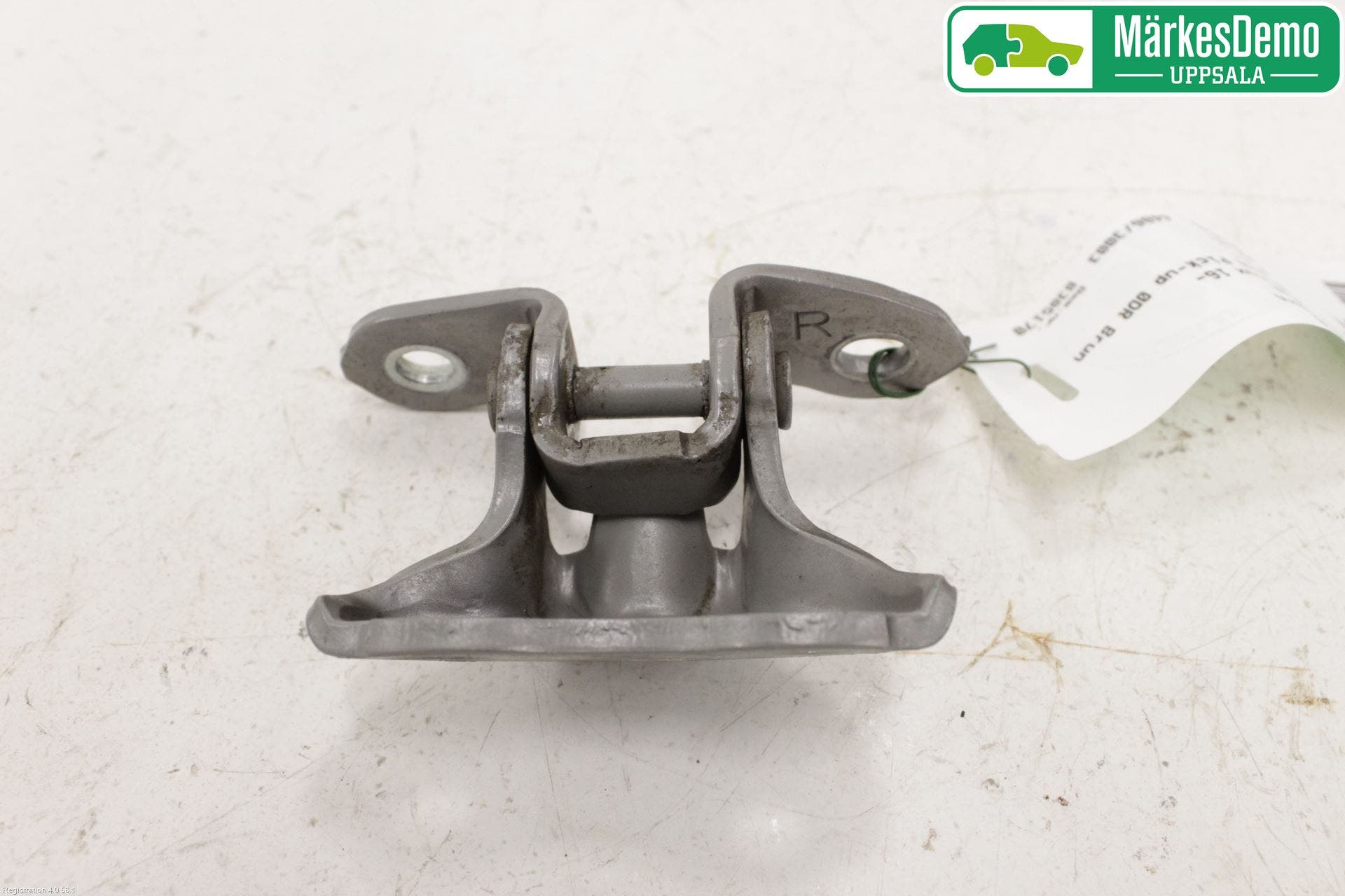 Toyota HILUX 16- Dörrgångjärn