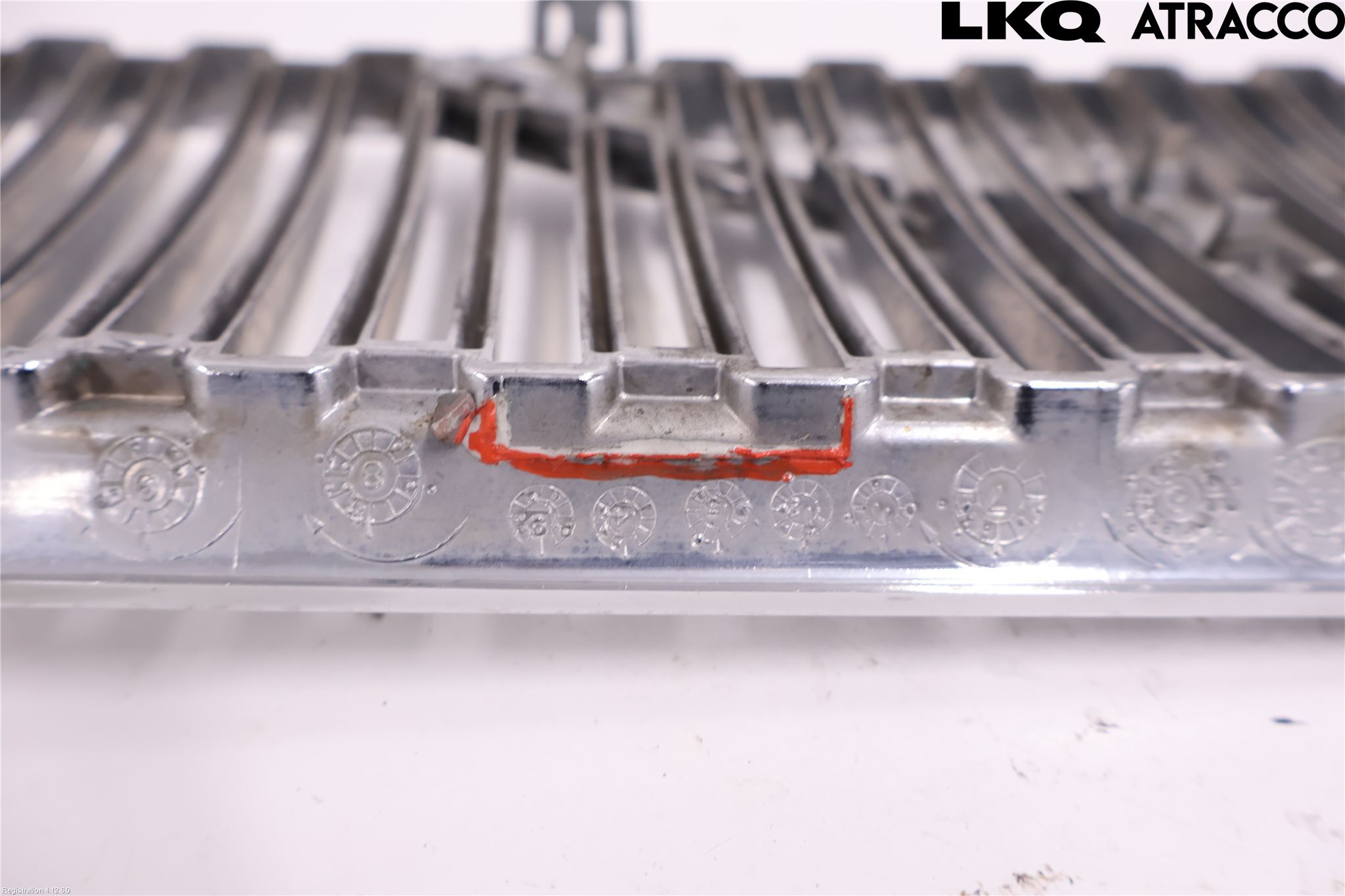 Volvo V50 04-07 Grill Komp