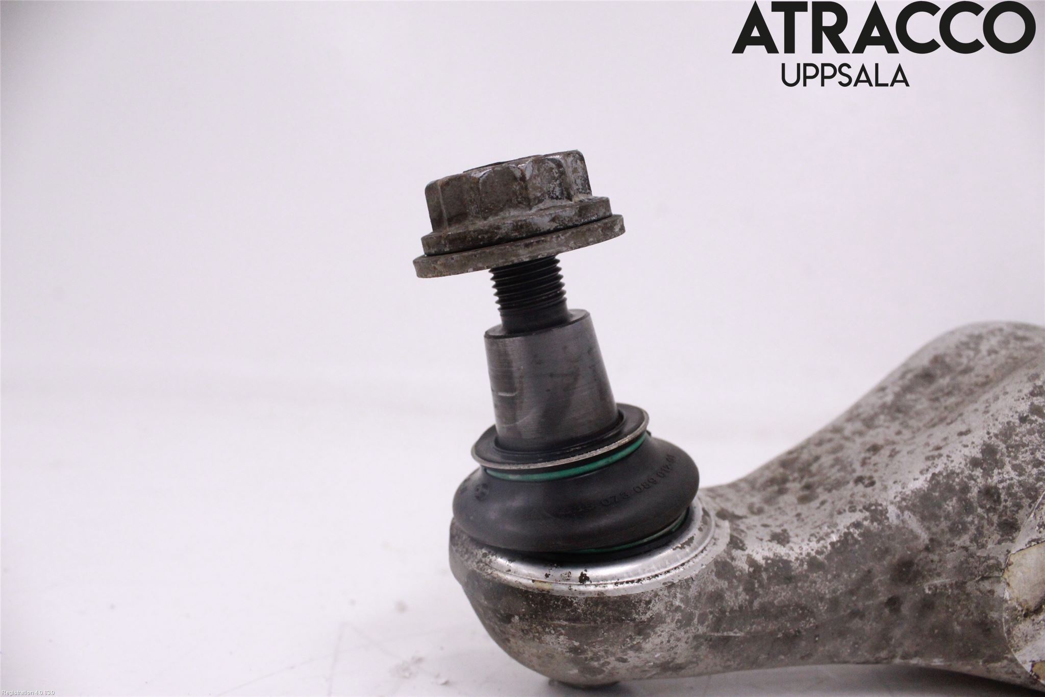 Porsche CAYENNE 03- Bärarm Fram Undre Vä