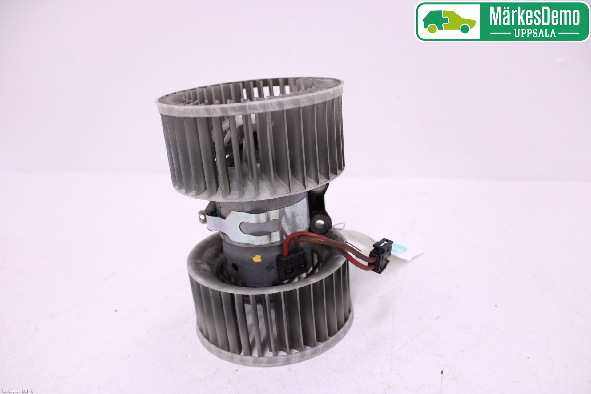 BMW X3 E83     03-10 Värmefläkt