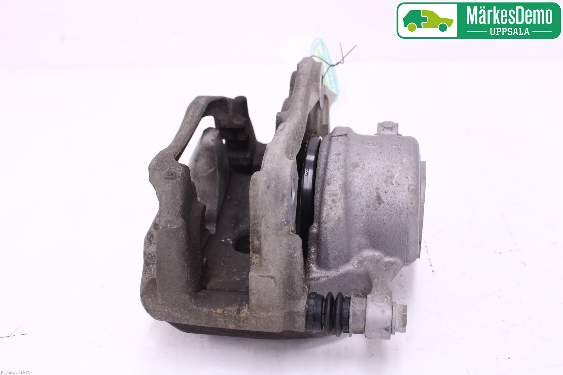 BMW 5 G30/G31/F90 17-23 Bromsok Fram Höger