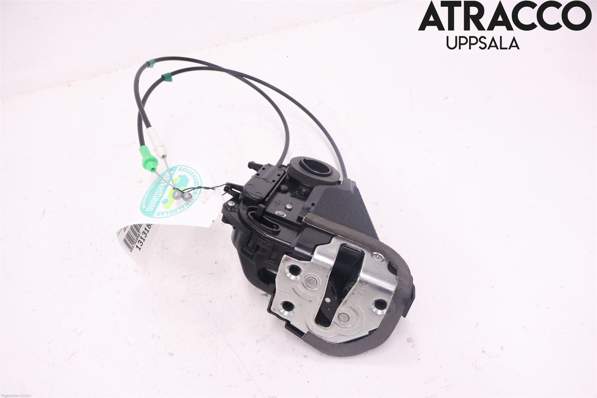 Toyota YARIS XP90 06-11 Låskista-Dörrlås