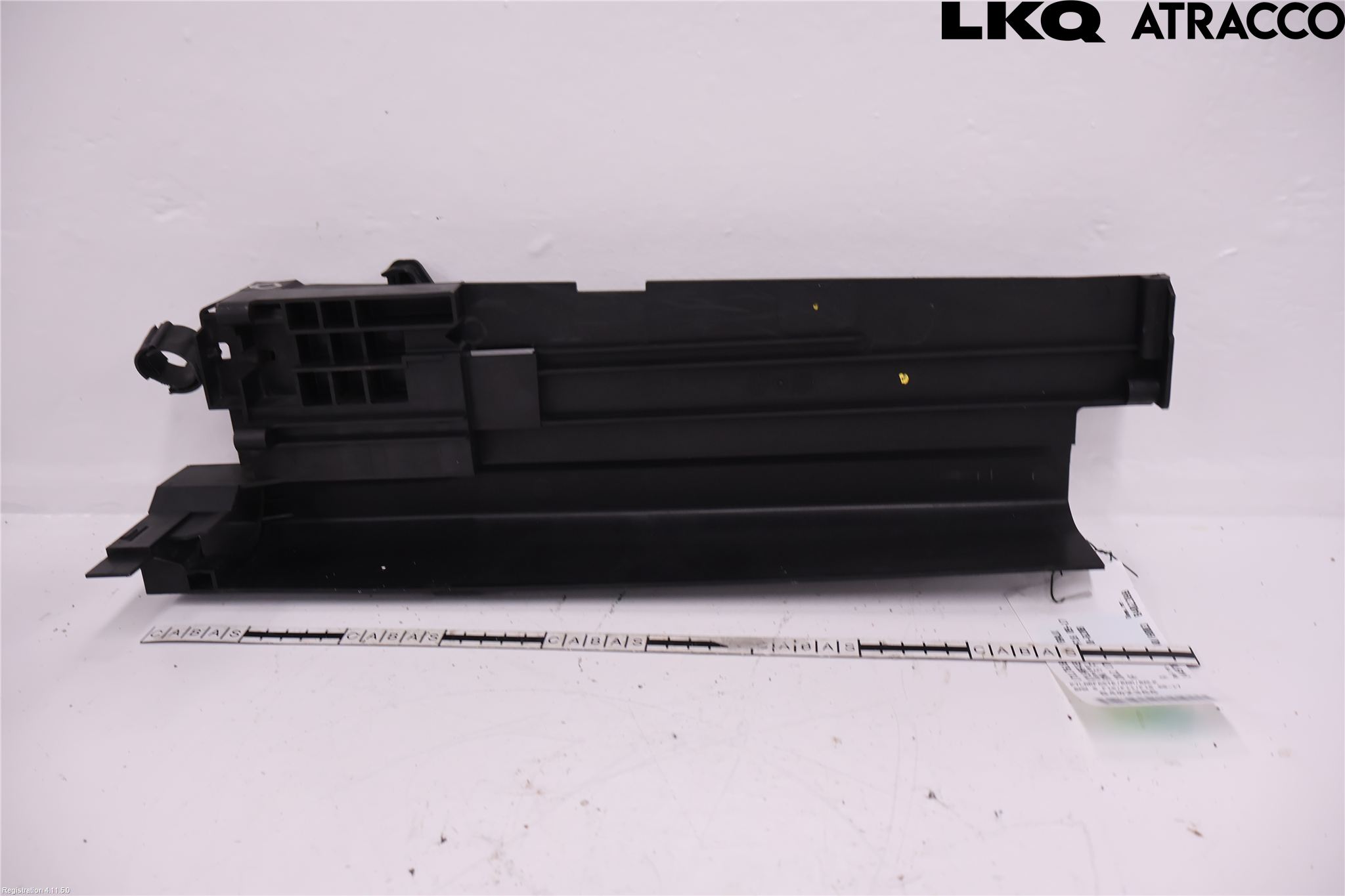 BMW 5 F10/F11/F18 09-17 Kylarfäste-Ram-Balk