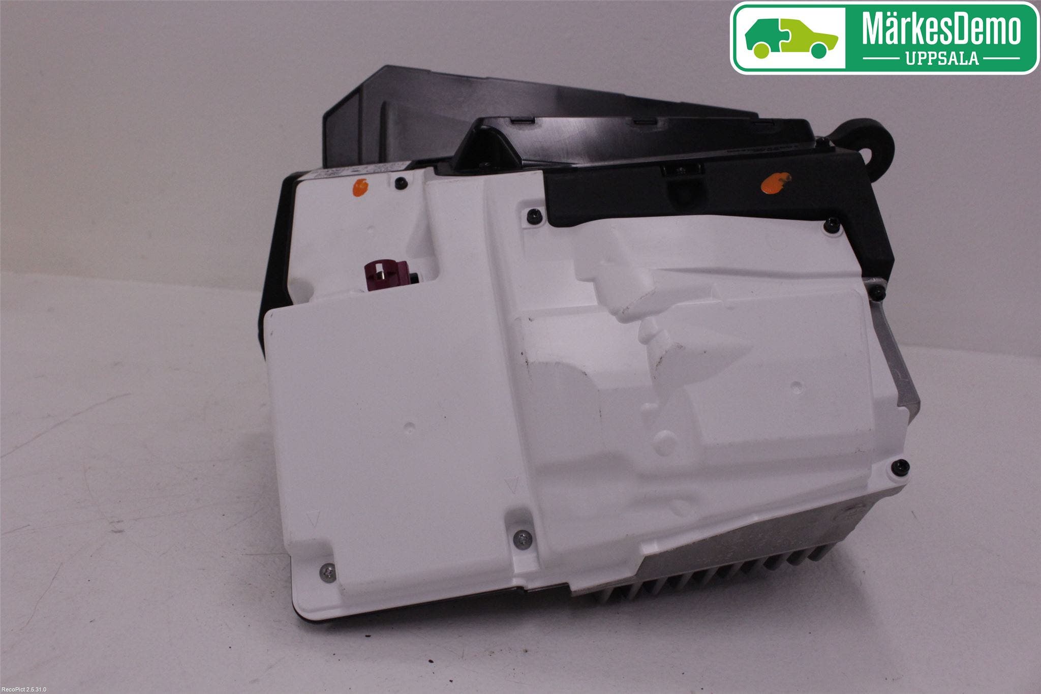 BMW 5 G30/G31/F90 17-23 Bildskärm